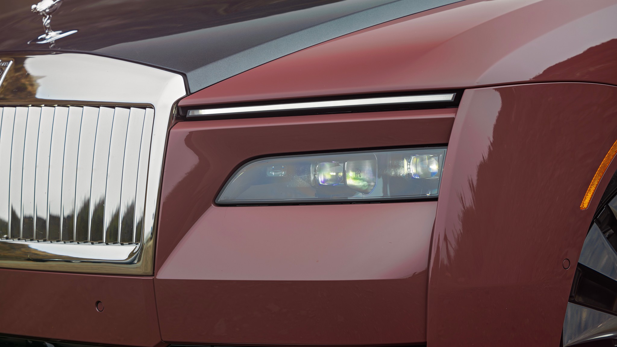 016 2024 Rolls Royce Spectre headlight