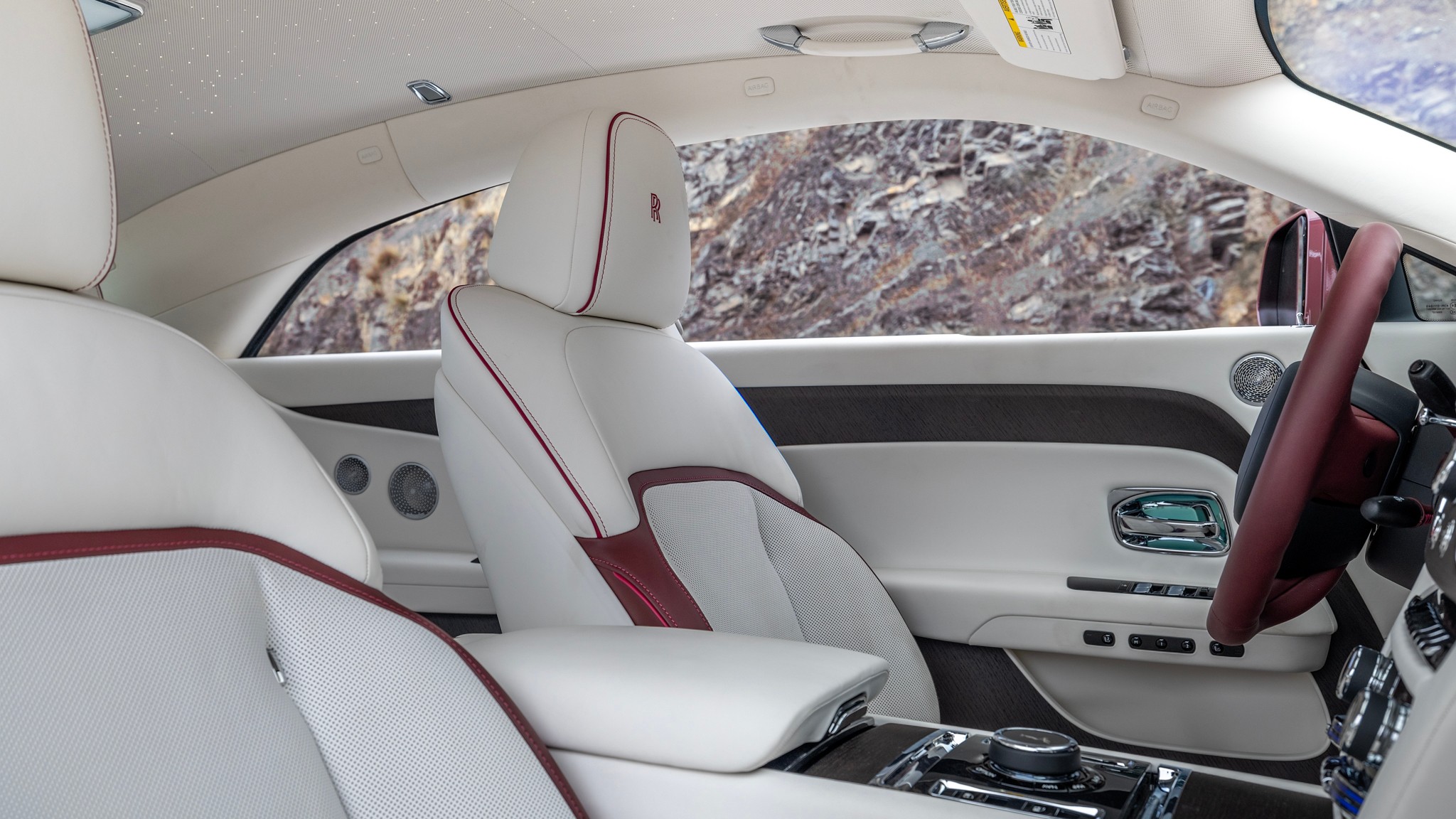 030 2024 Rolls Royce Spectre