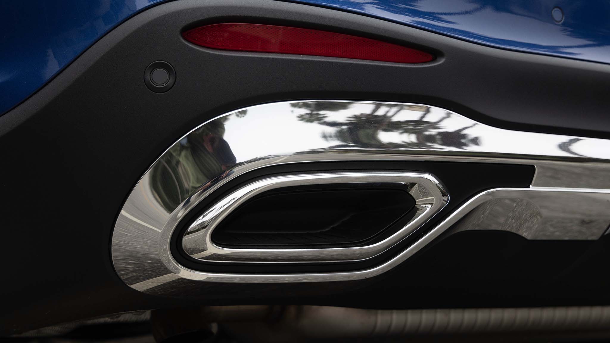 010 2025 mercedes benz glc350e