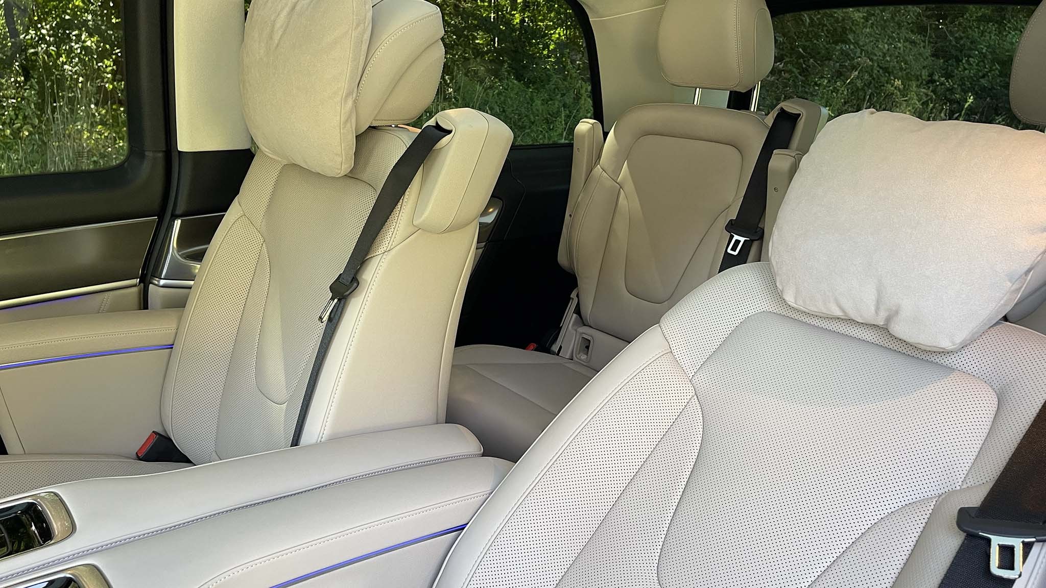 024 mercedes benz v300d