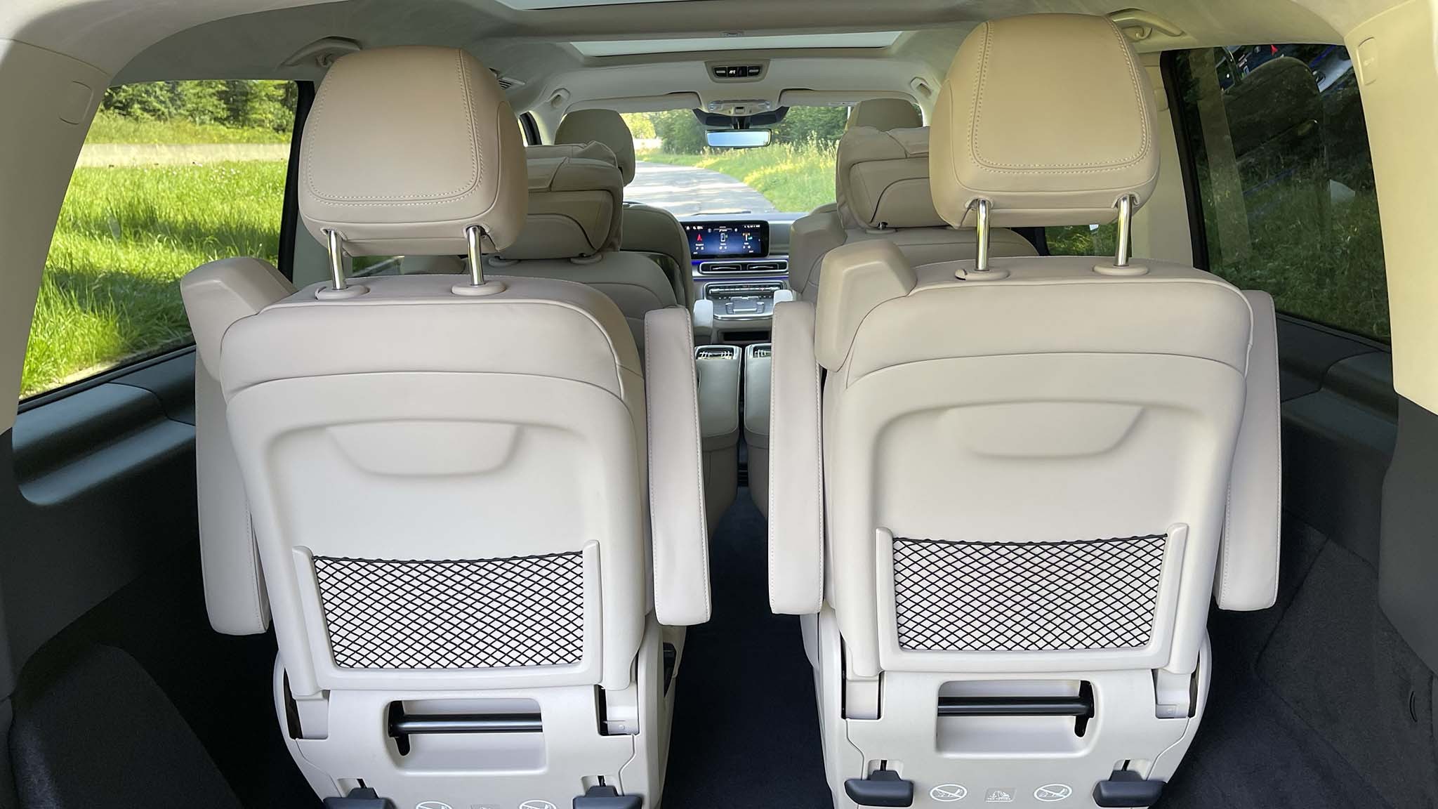 025 mercedes benz v300d