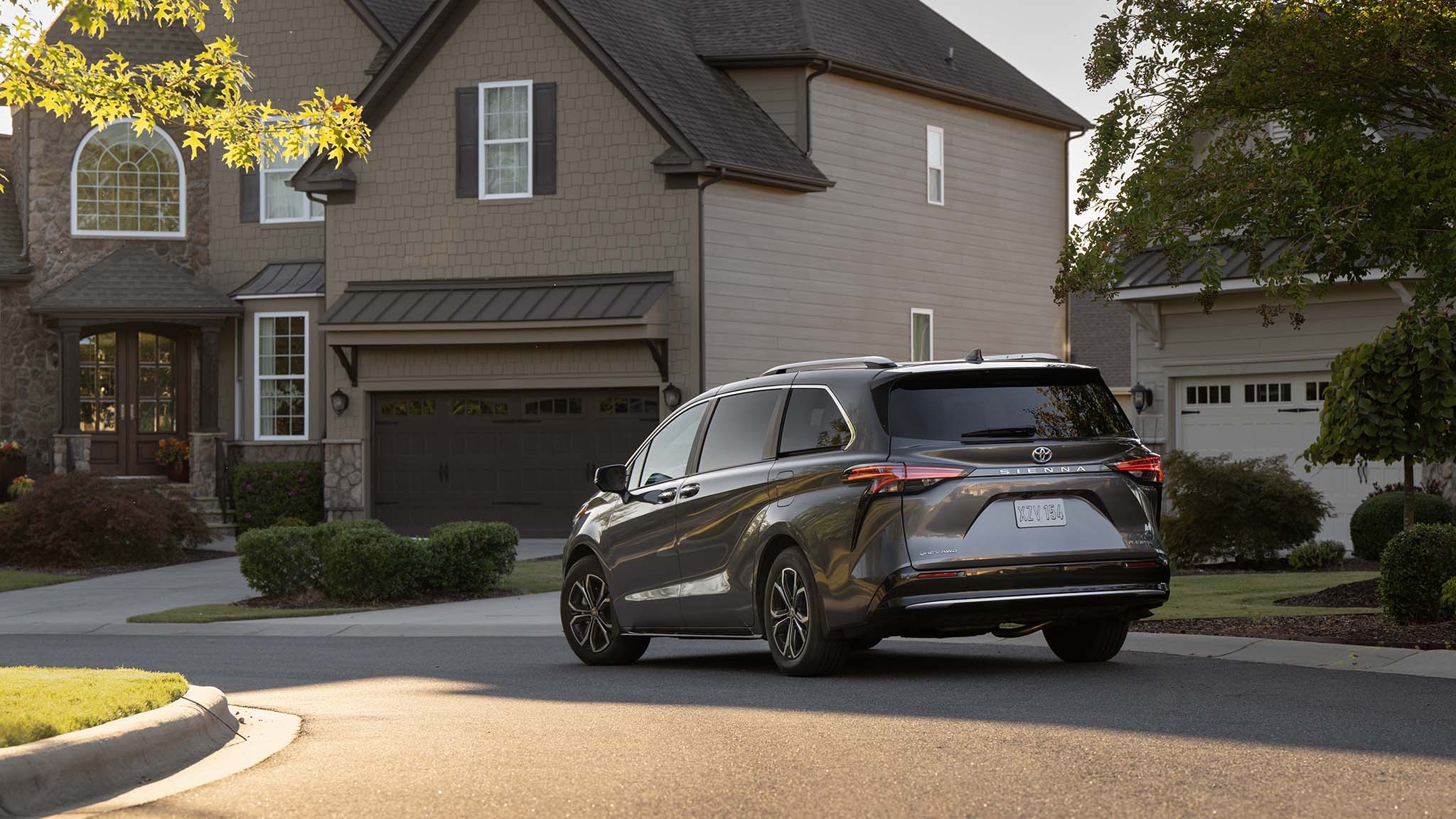 008 2025 toyota sienna