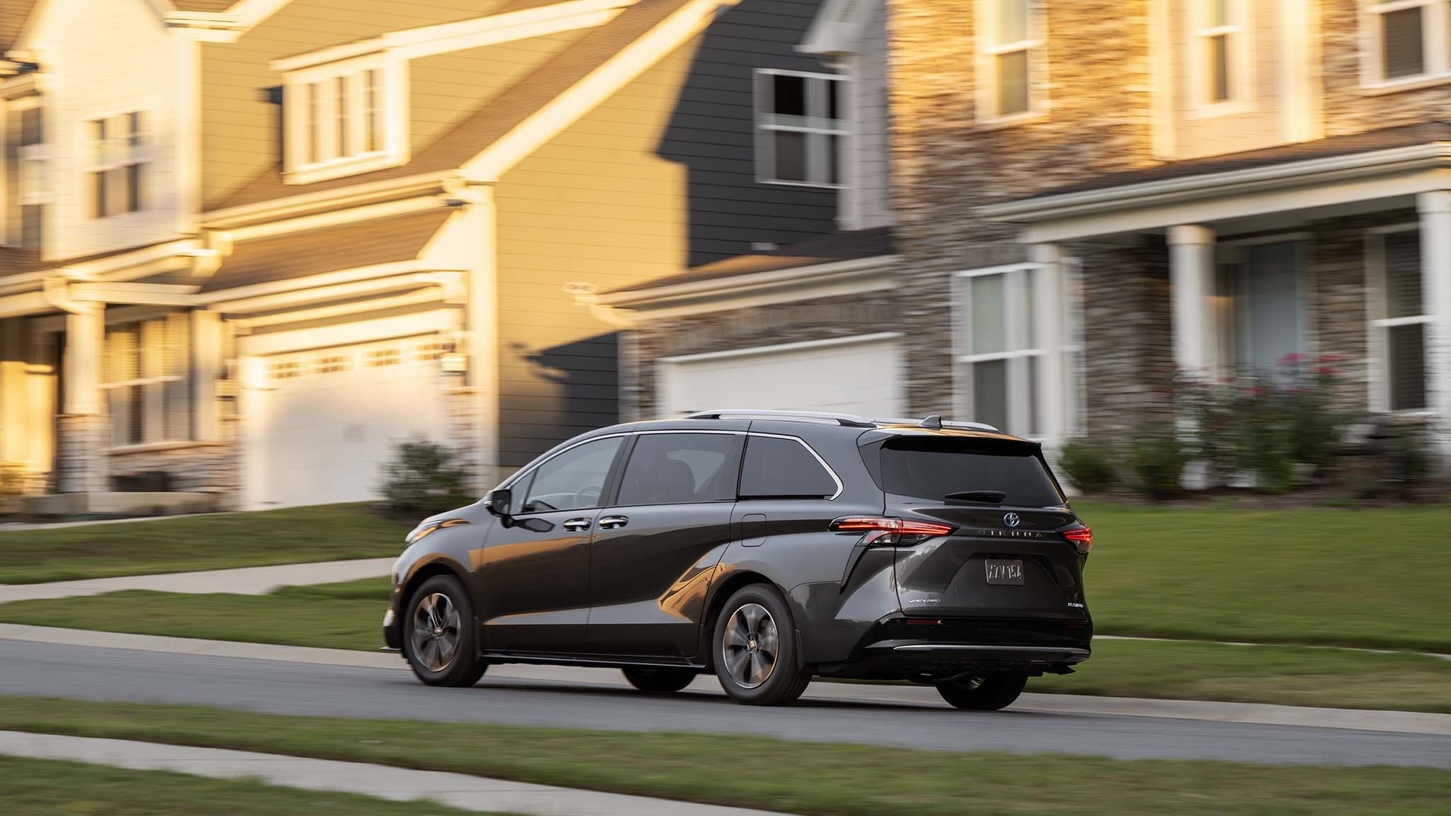 016 2025 toyota sienna