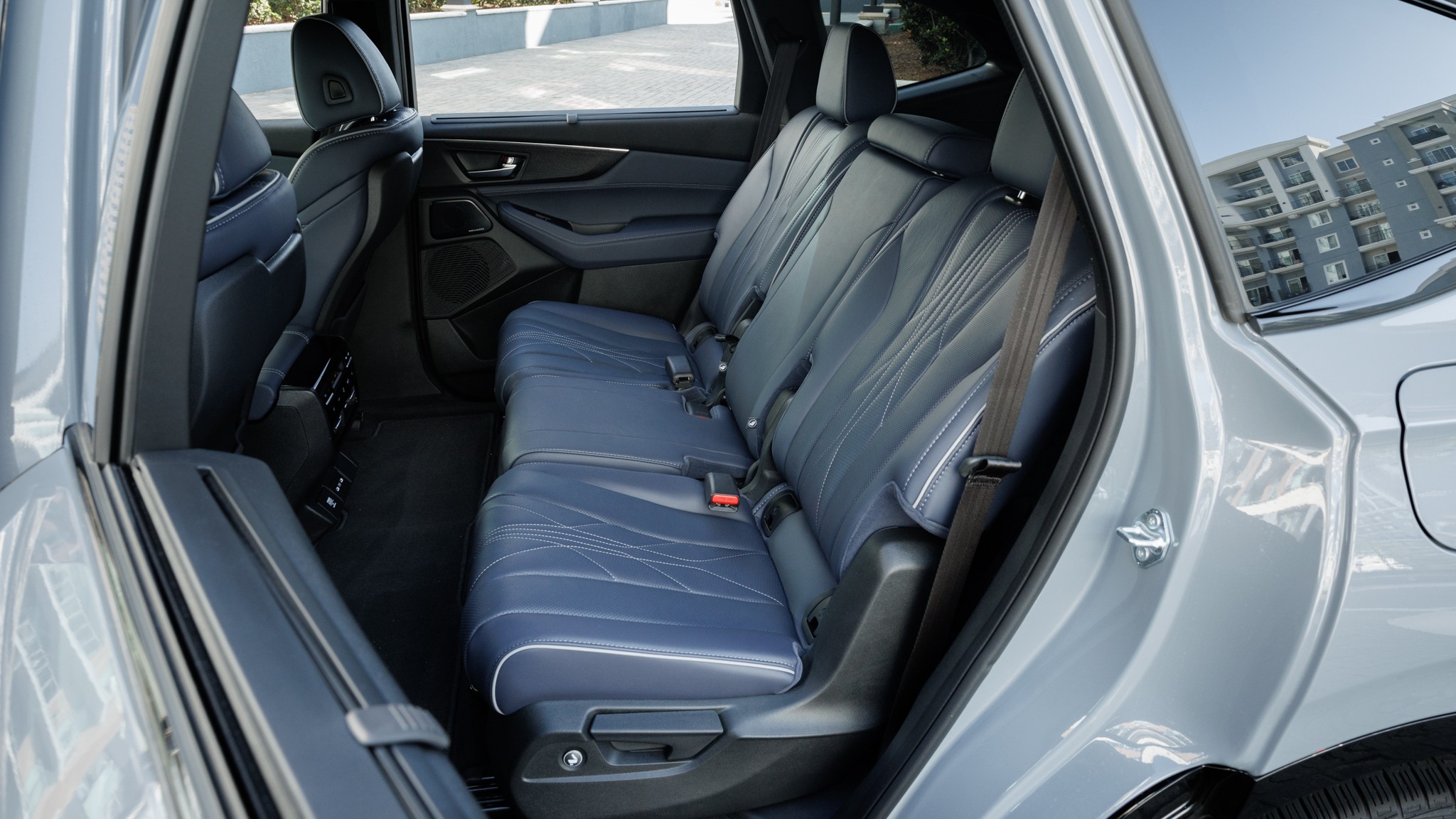 006 2025 Acura MDX second row