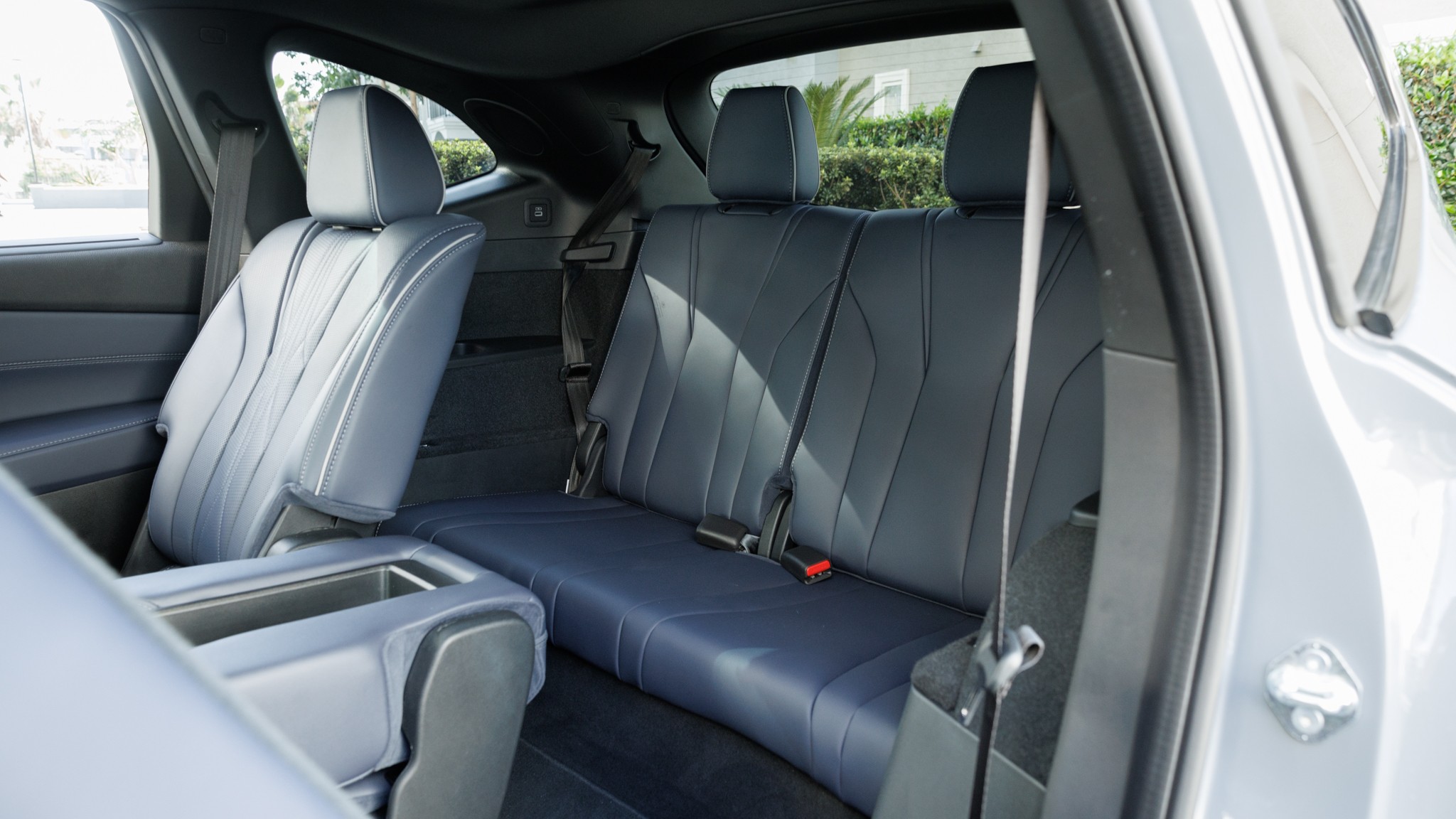 007 2025 Acura MDX third row