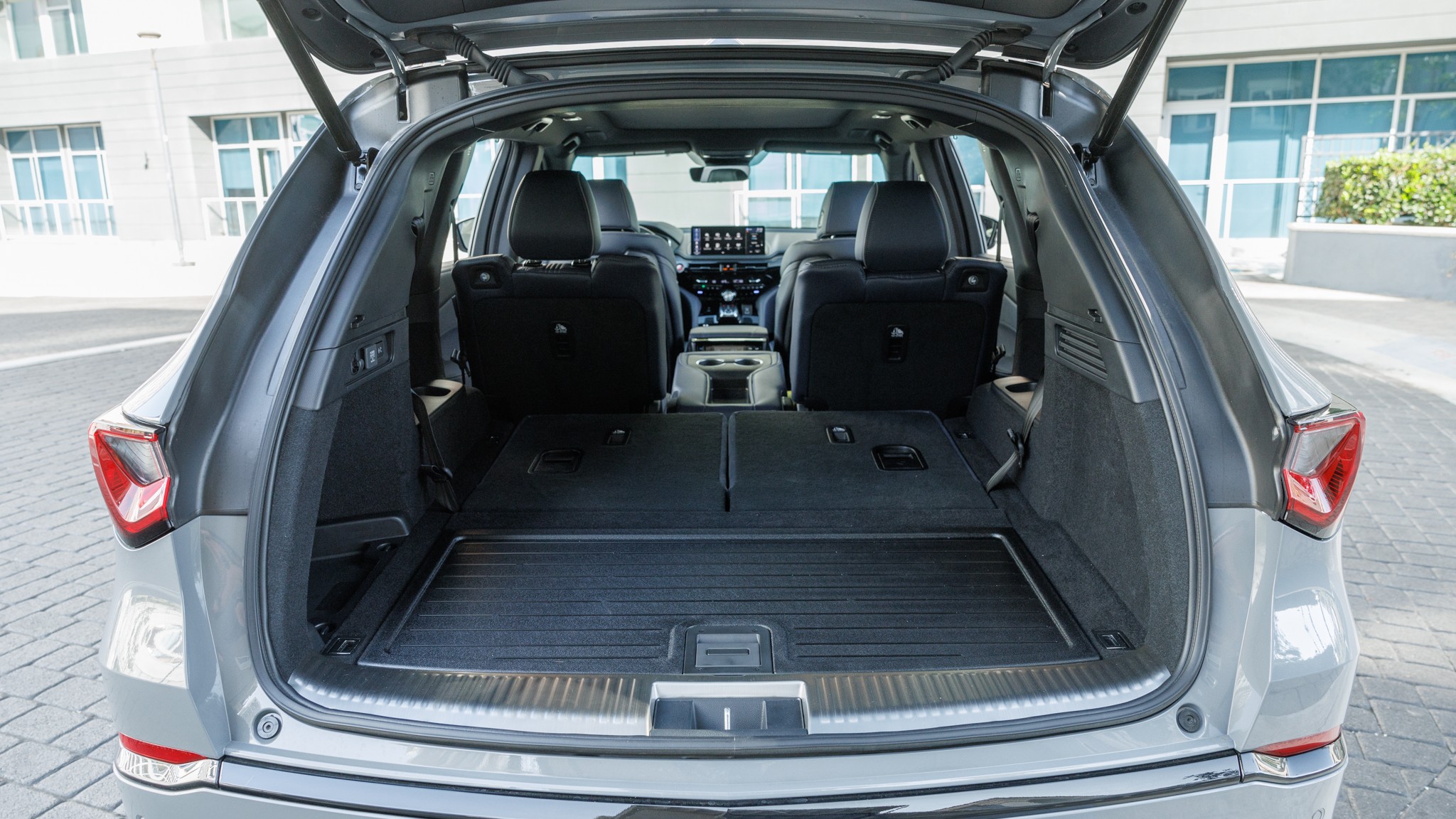 009 2025 Acura MDX trunk