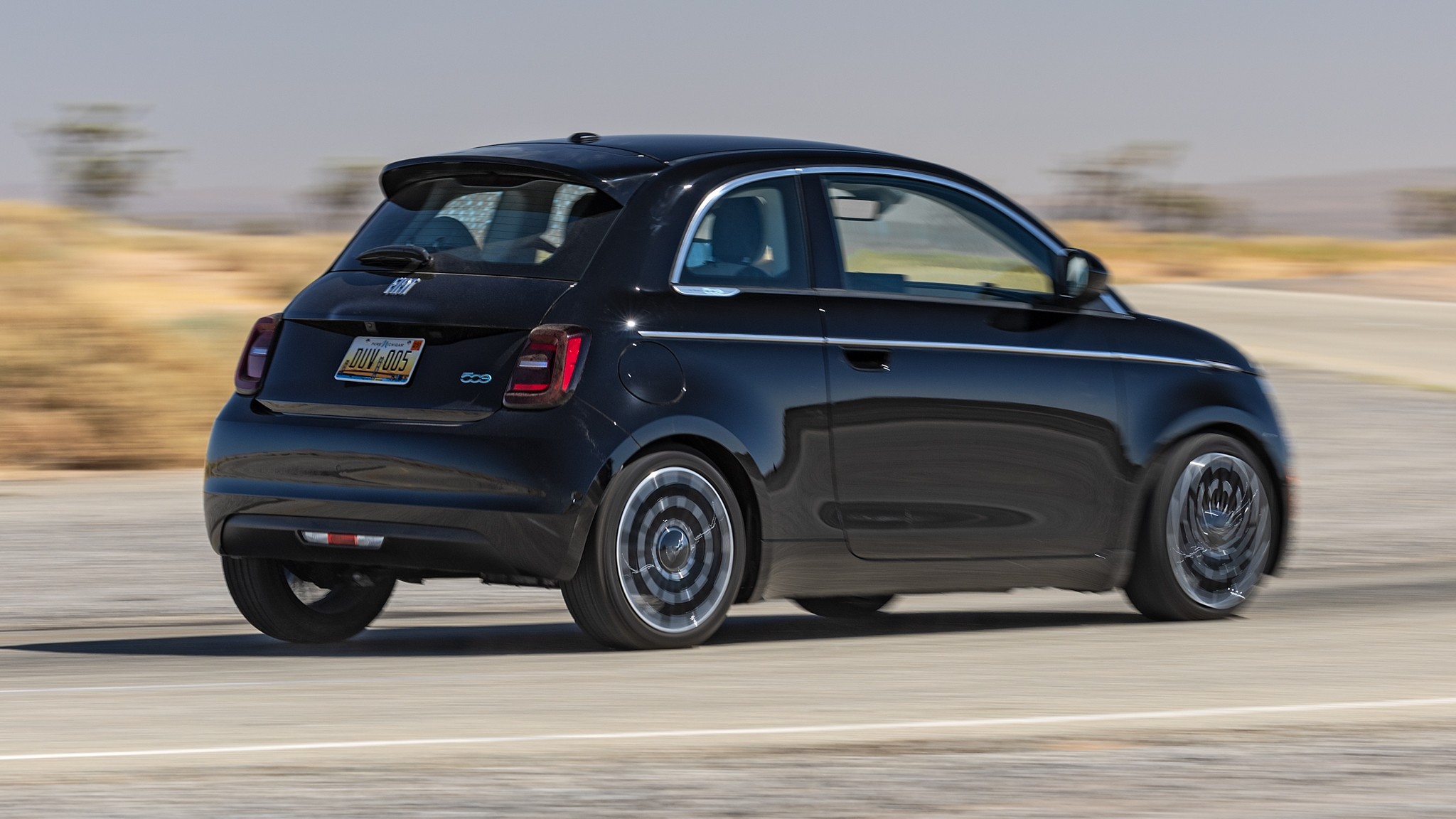 002 2024 Fiat 500e Inspired By Music