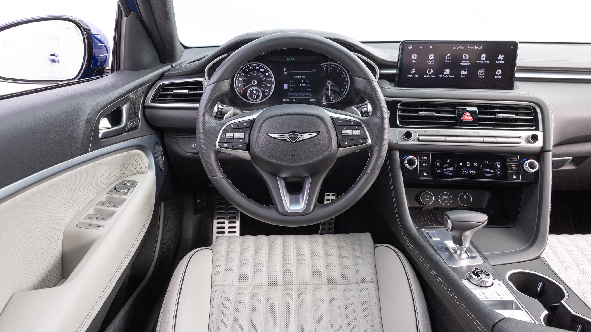 013 2024 Genesis G70 2 5T Interior