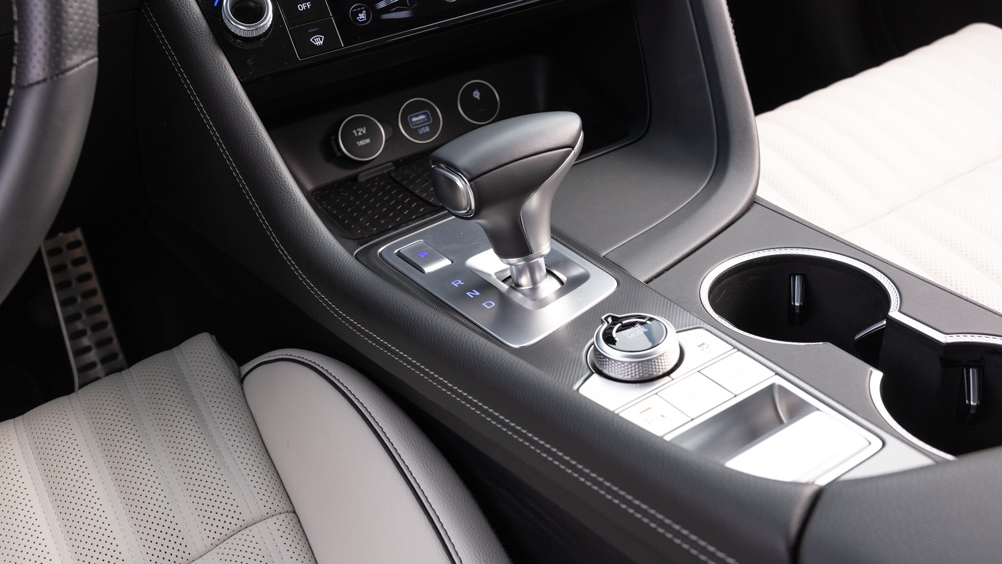 017 2024 Genesis G70 2 5T