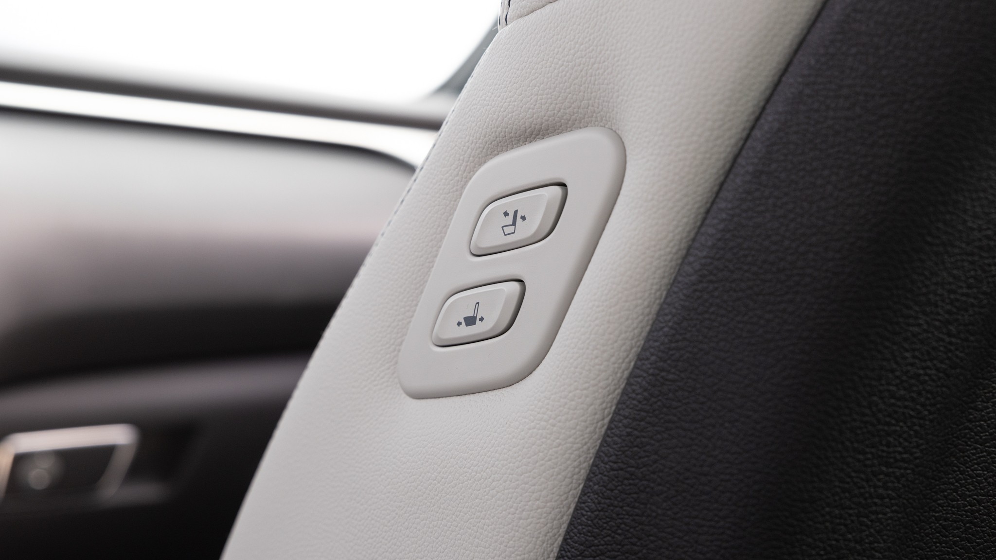 019 2024 Genesis G70 2 5T