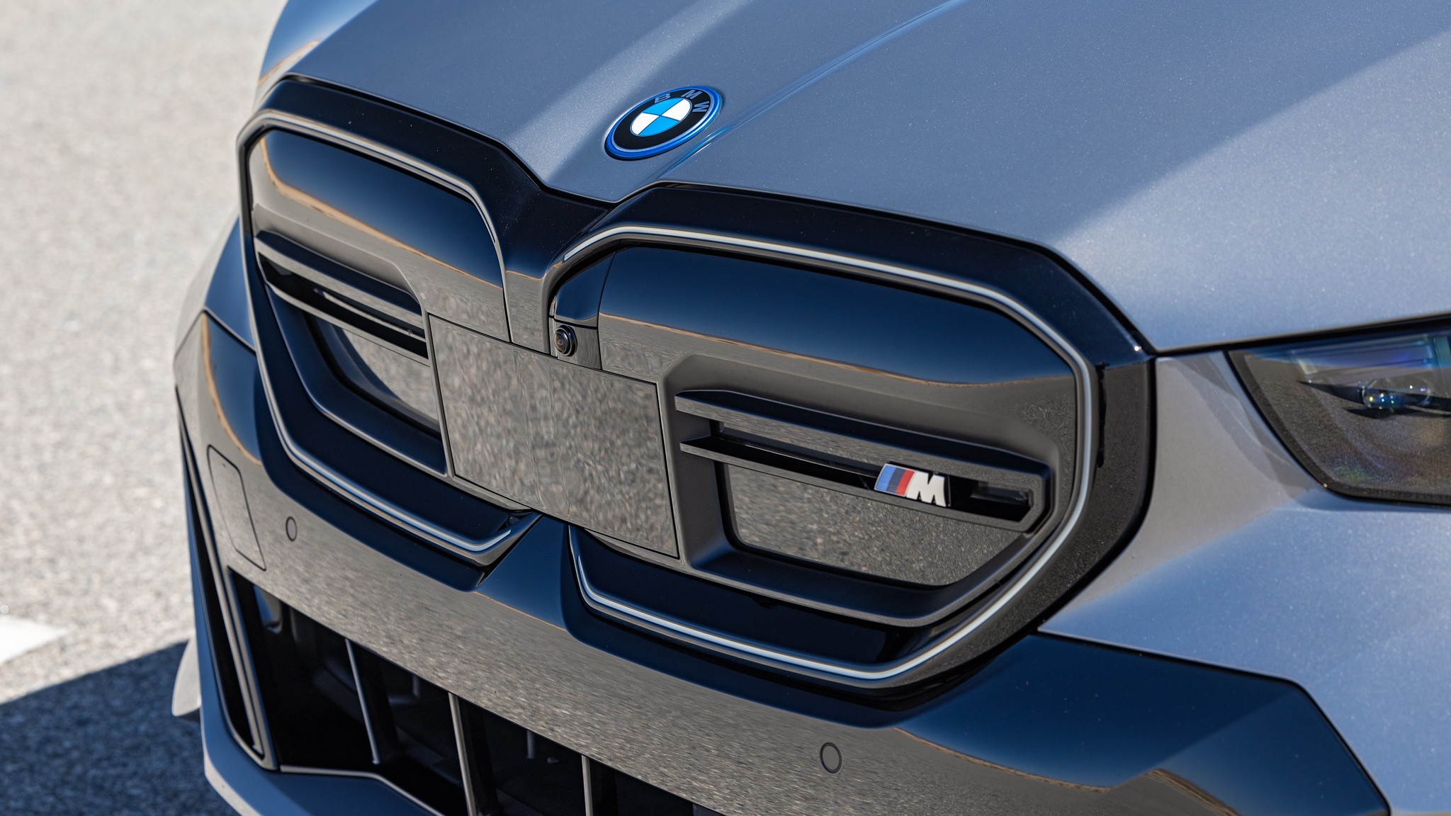 010 2024 BMW i5 M60 xDrive