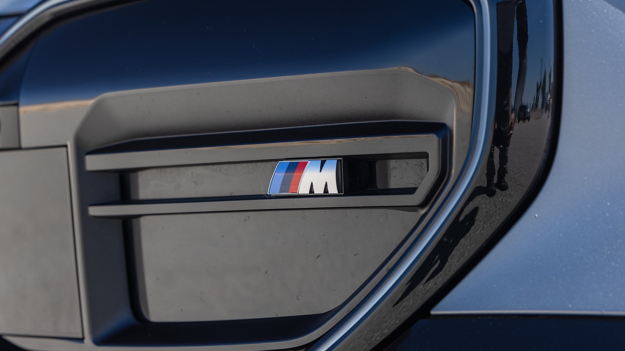 011 2024 BMW i5 M60 xDrive