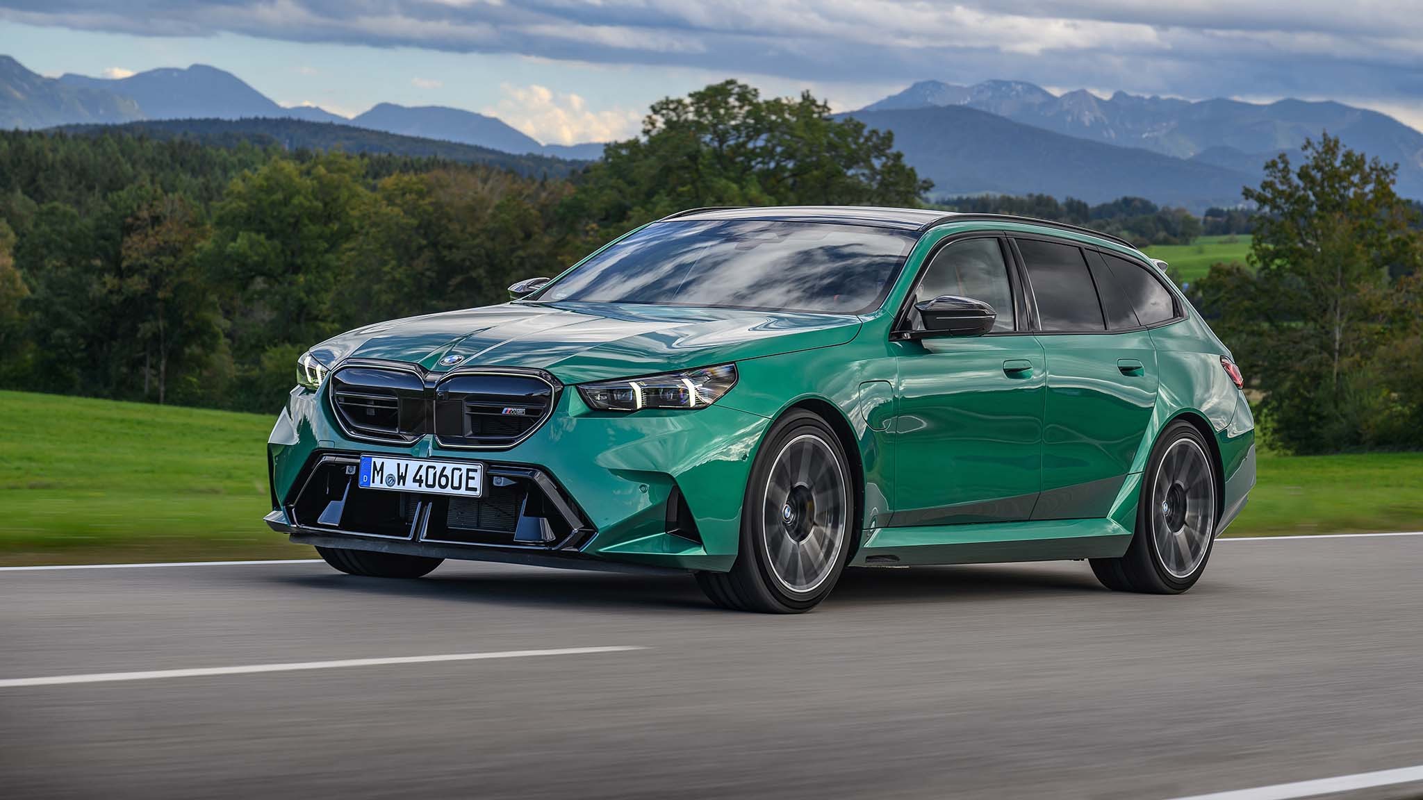 002 2025 bmw m5 touring wagon