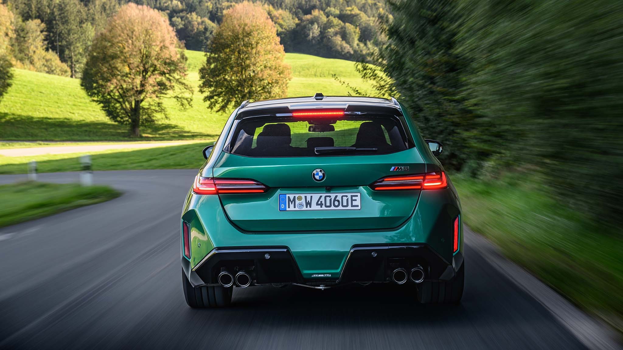 009 2025 bmw m5 touring wagon rear view