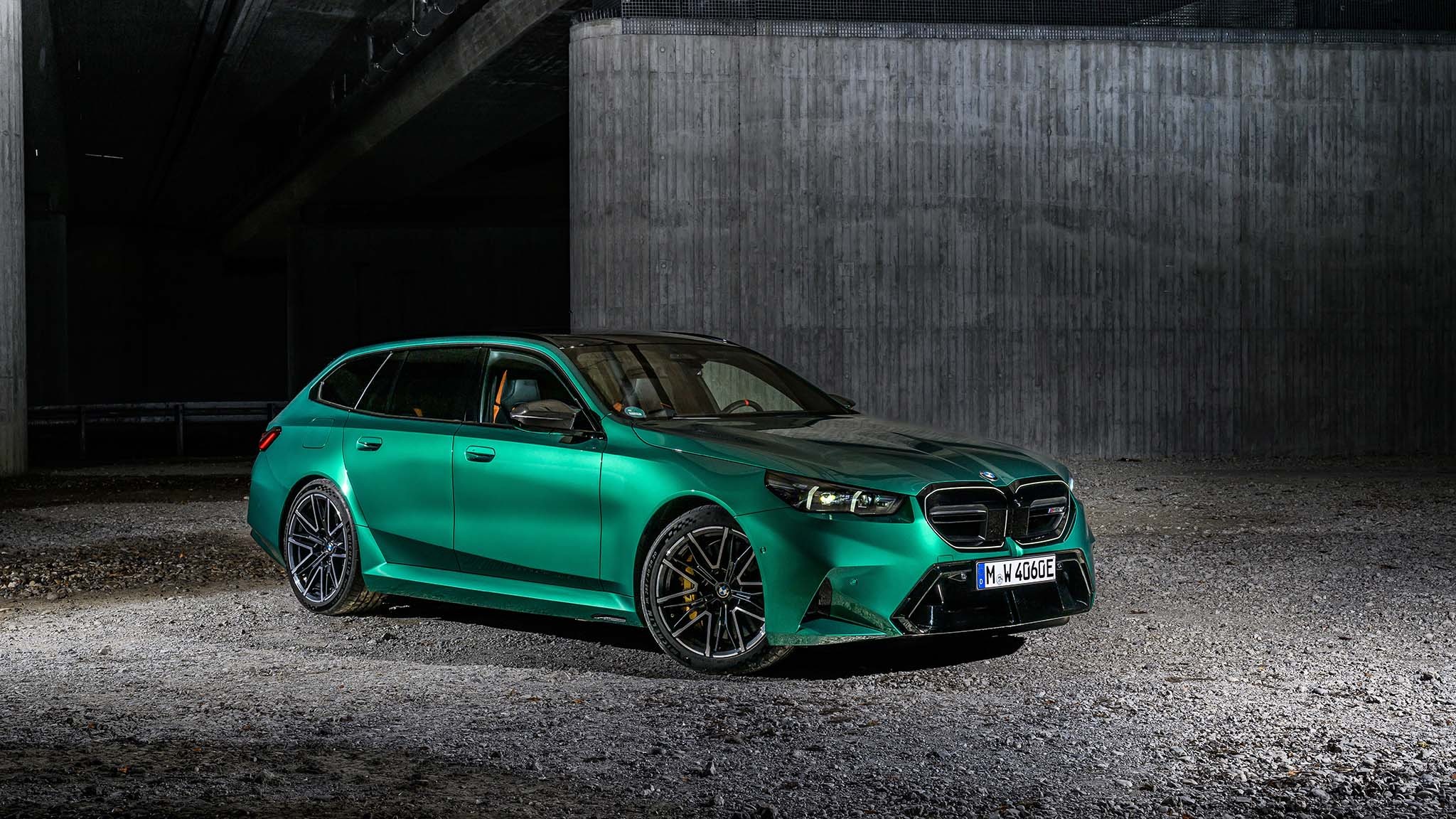014 2025 bmw m5 touring wagon
