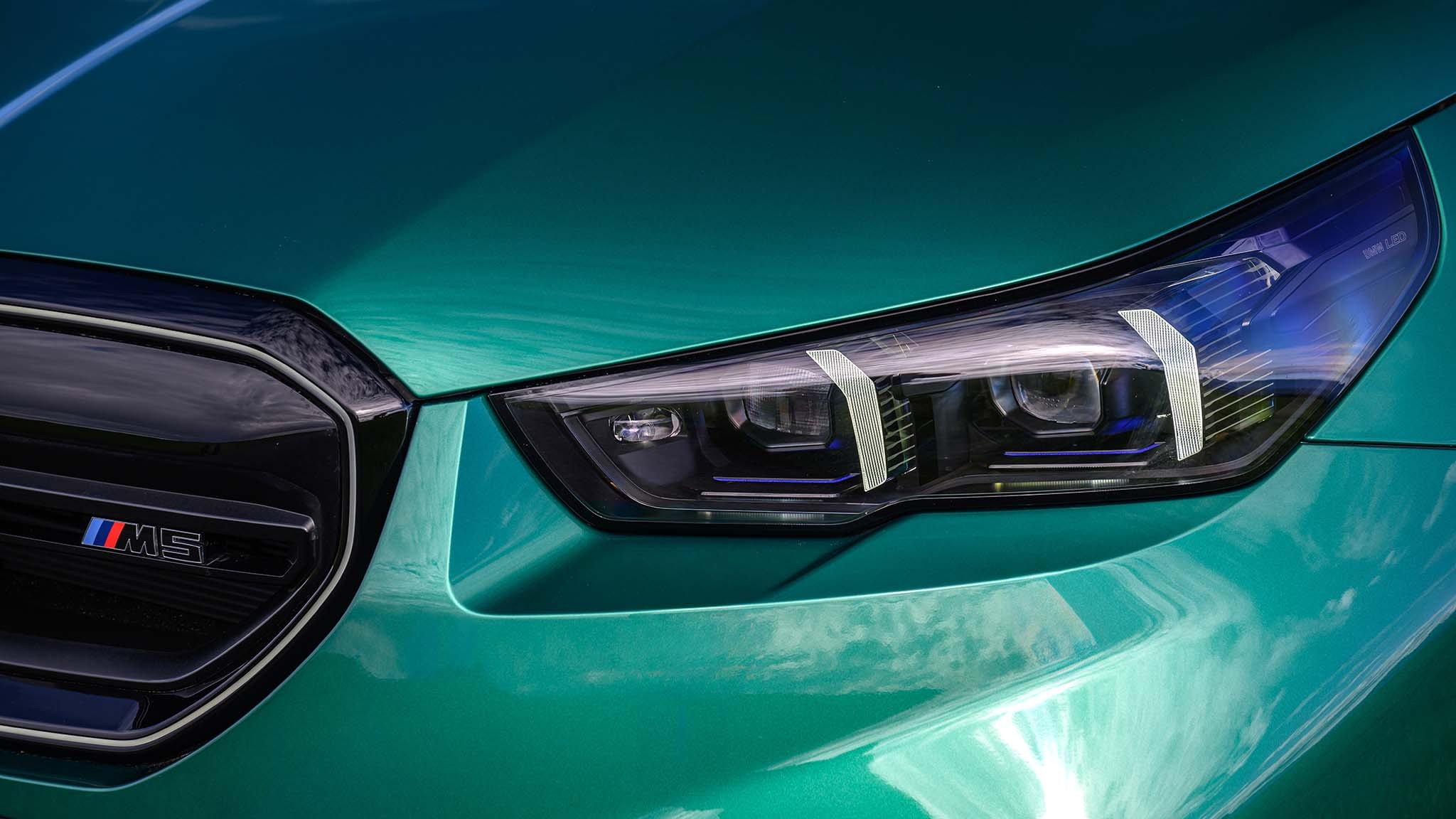 029 2025 bmw m5 touring wagon headlight