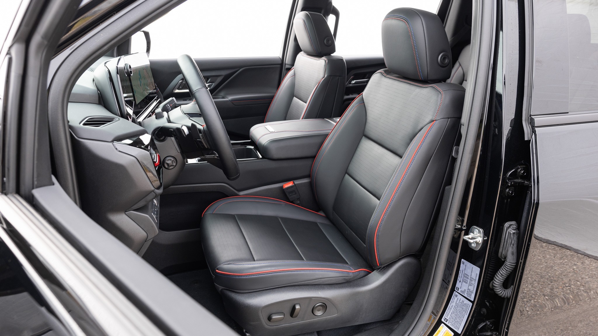 003 2024 Chevy Silverado EV RST Interior Seat