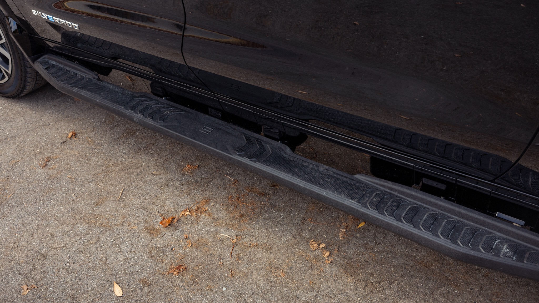 010 2024 Chevy Silverado EV RST