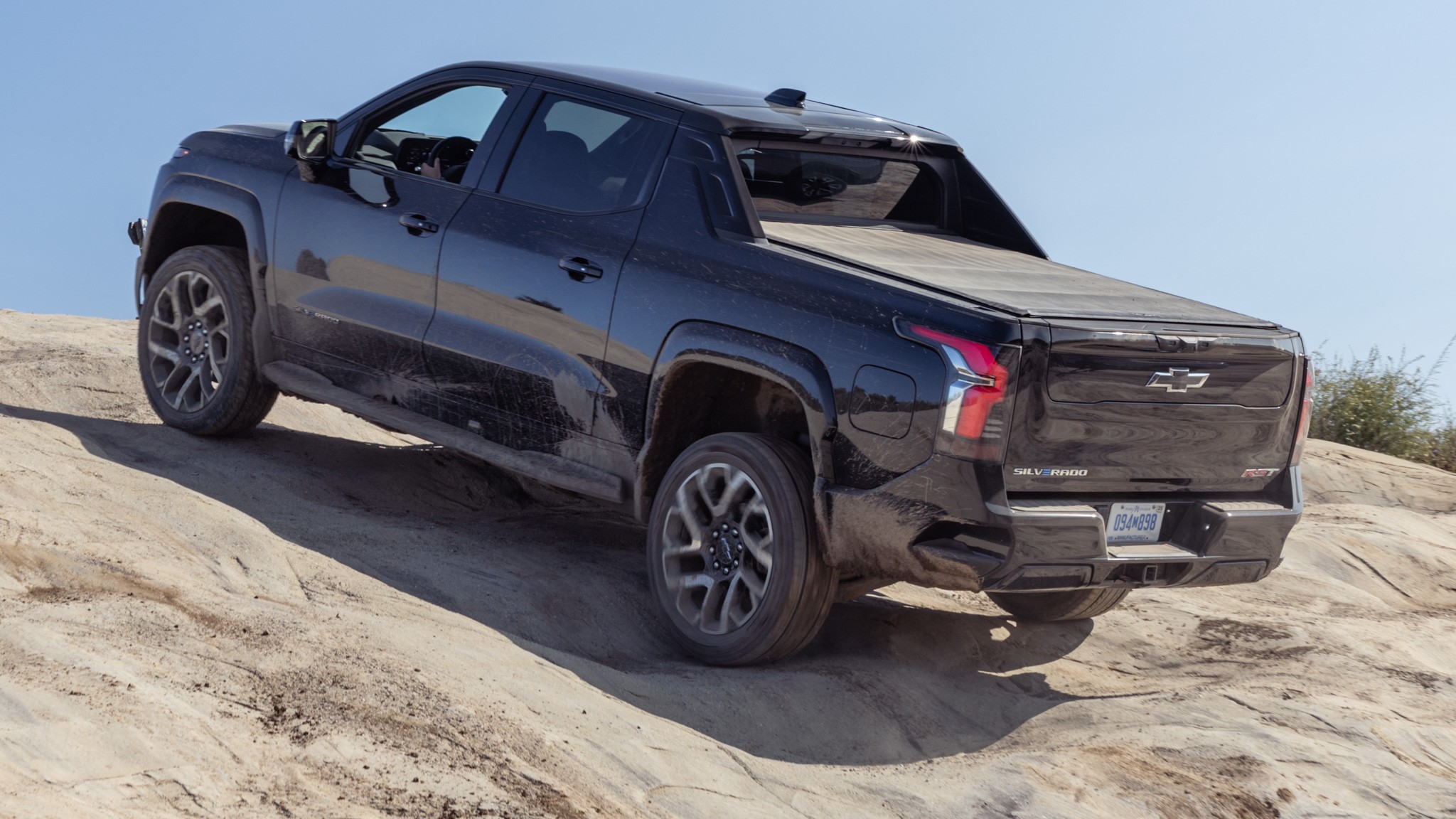 018 2024 Chevy Silverado EV RST