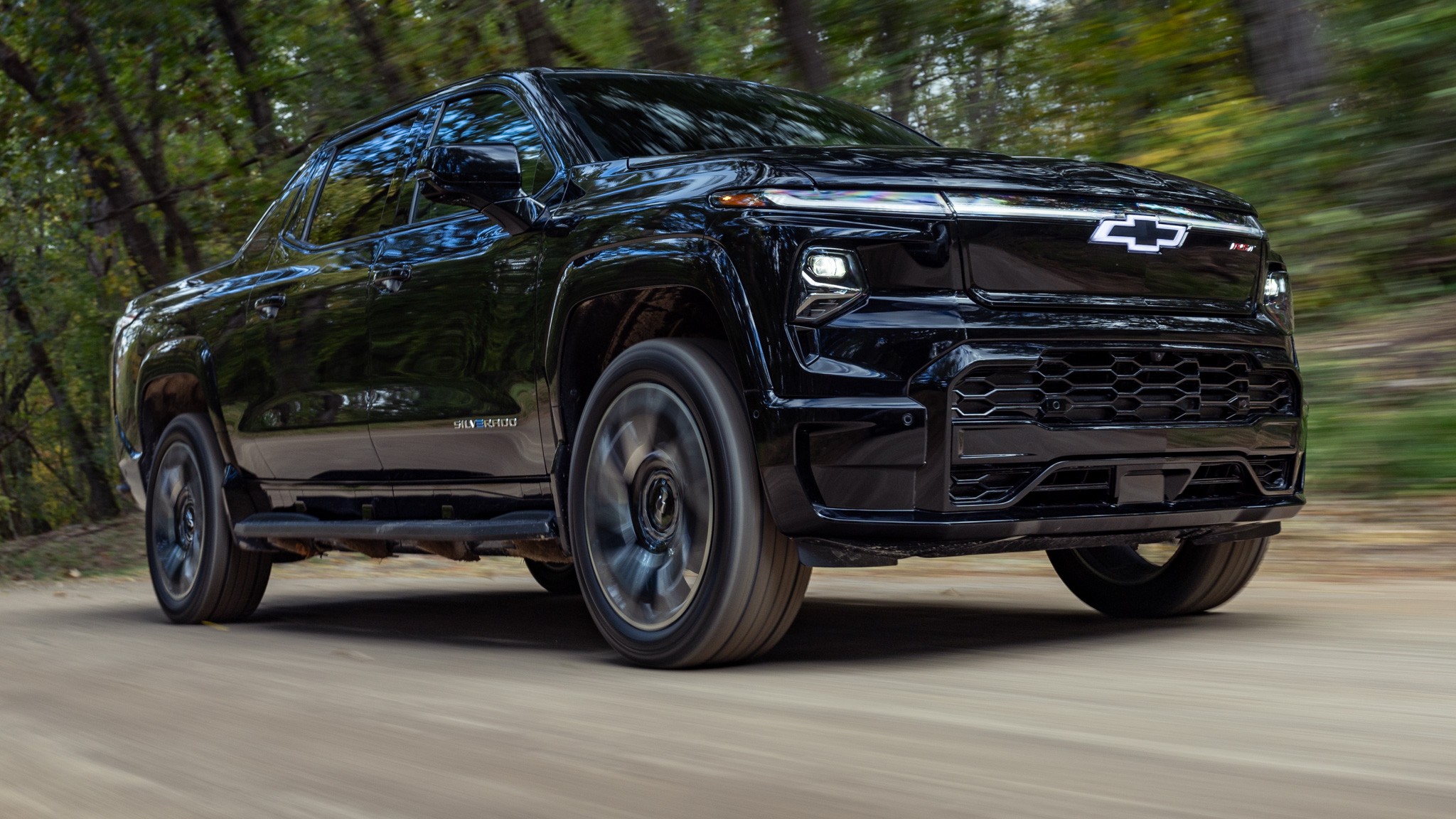 019 2024 Chevy Silverado EV RST