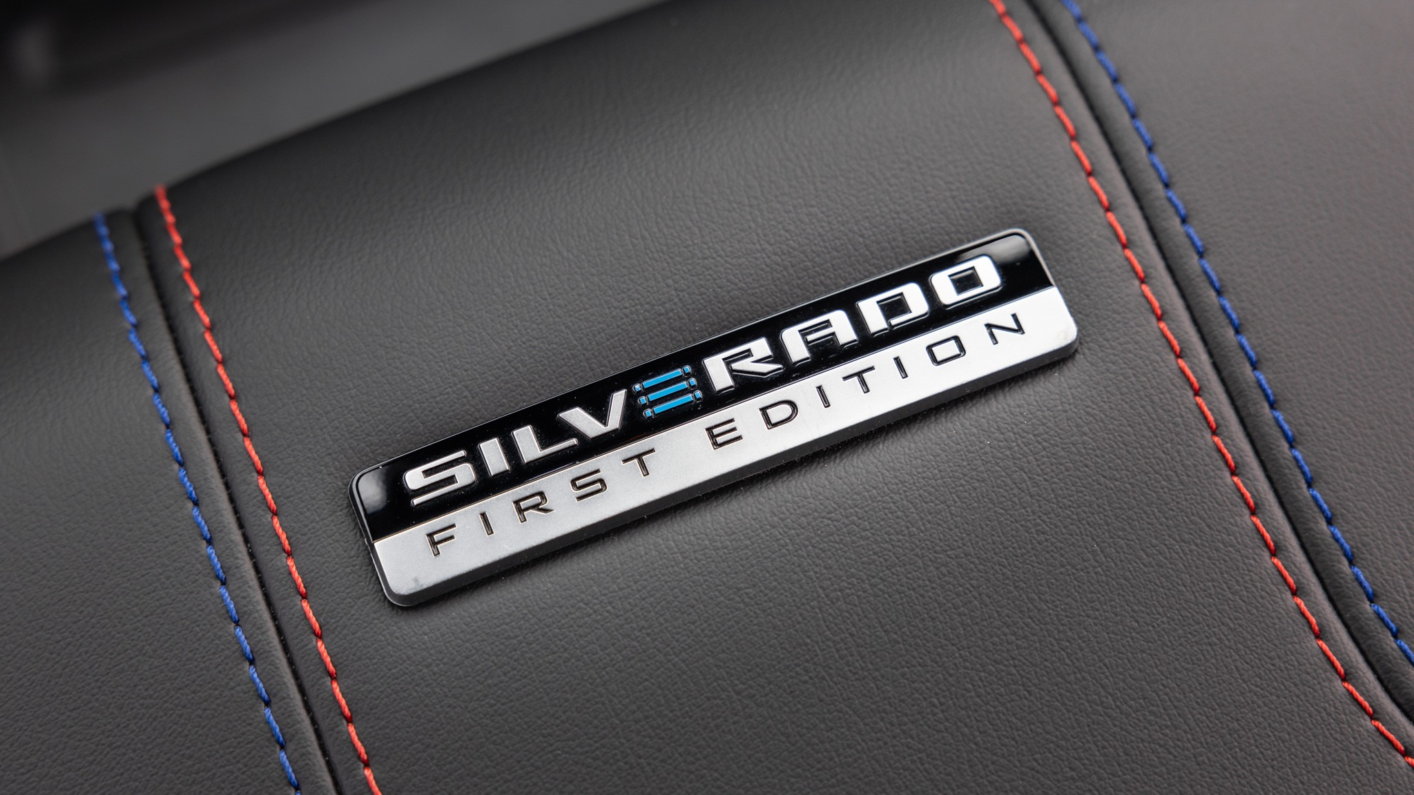 023 2024 Chevy Silverado EV RST