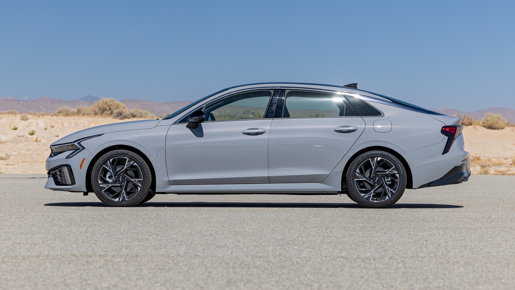 016 2025 Kia K5 GT Line AWD