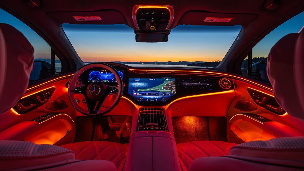 1 2025 Mercedes Maybach EQS Class SUV interior
