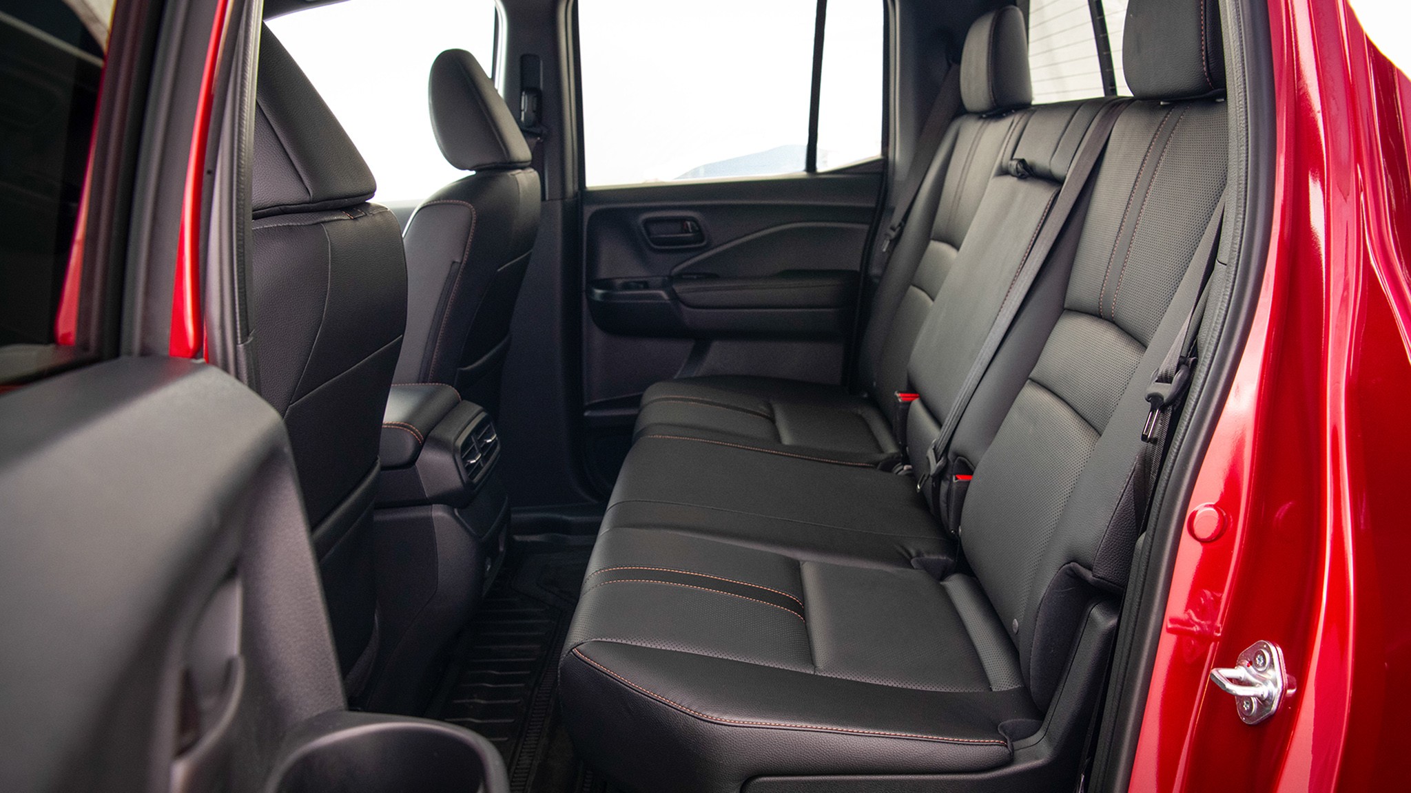 8 2025 Honda Ridgeline interior