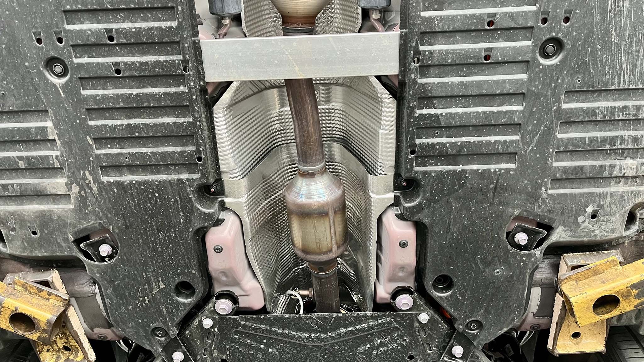 001 2024 toyota prius prime xse