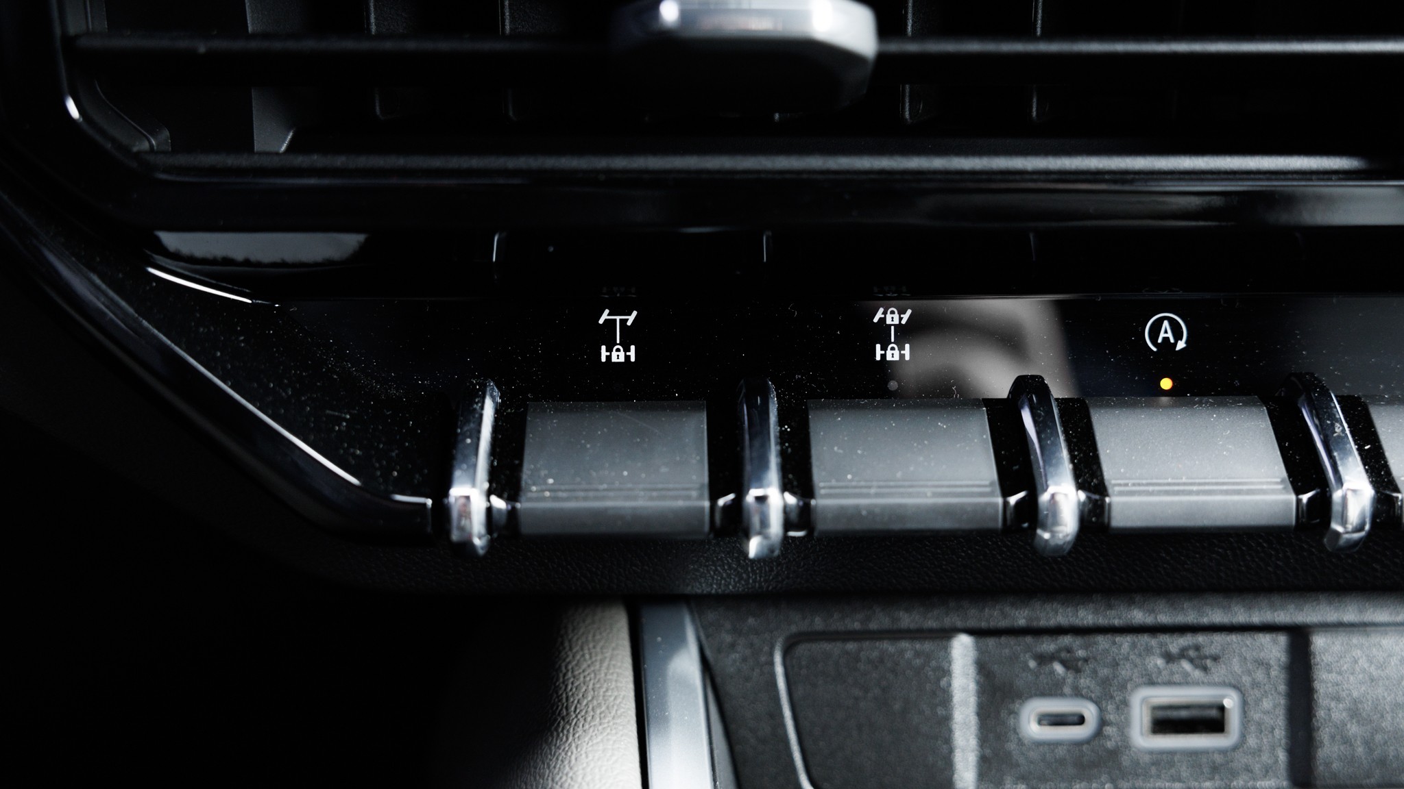 04 2024 Chevrolet Colorado ZR2