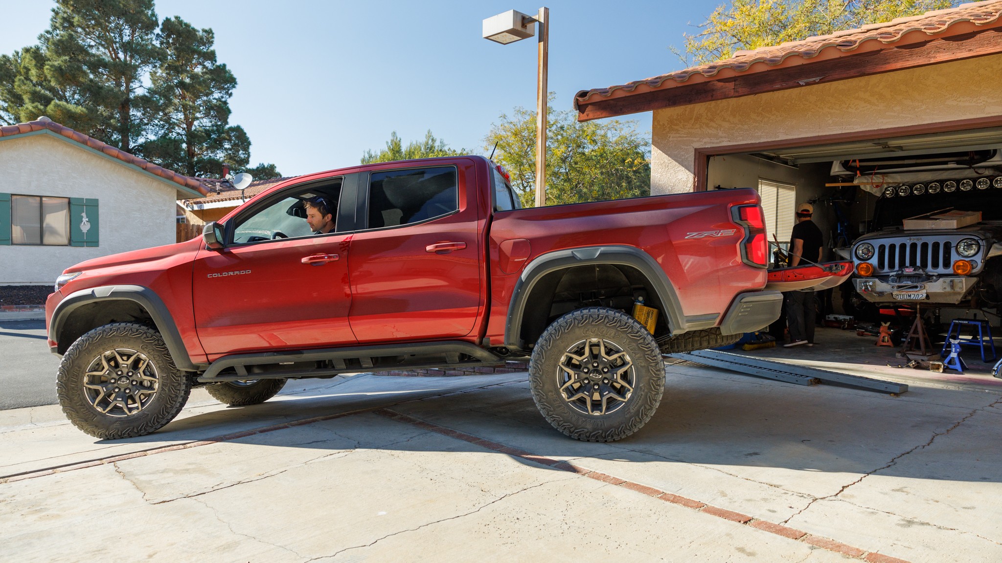 052 2024 Chevrolet Colorado ZR2