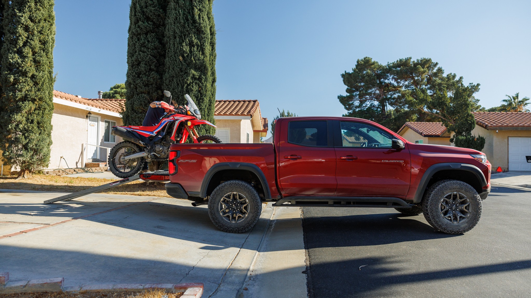 057 2024 Chevrolet Colorado ZR2
