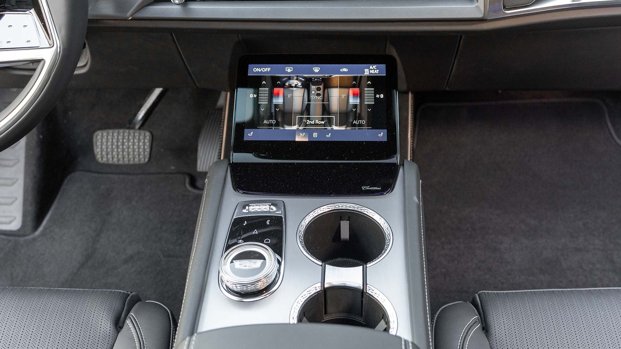 003 2026 Cadillac Vistiq