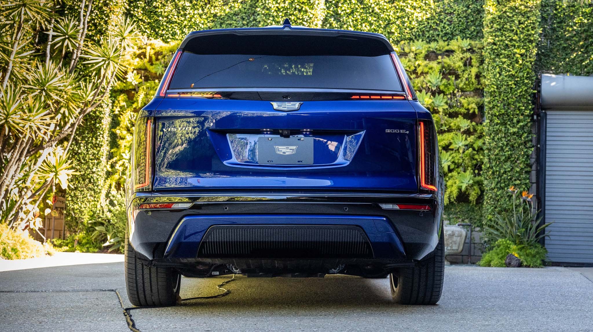 011 2026 Cadillac Vistiq