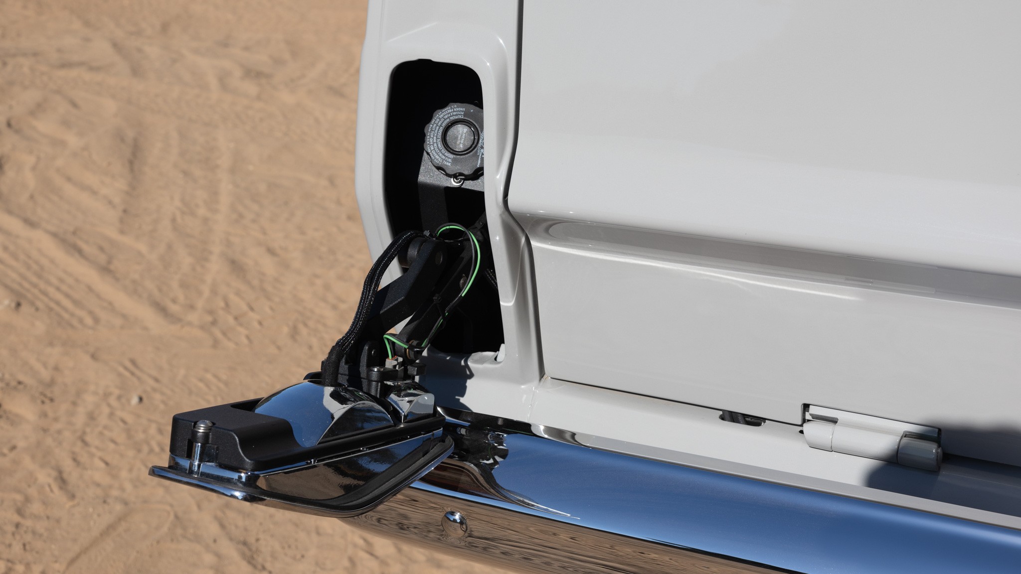 032 2024 ICON Jeep Cherokee