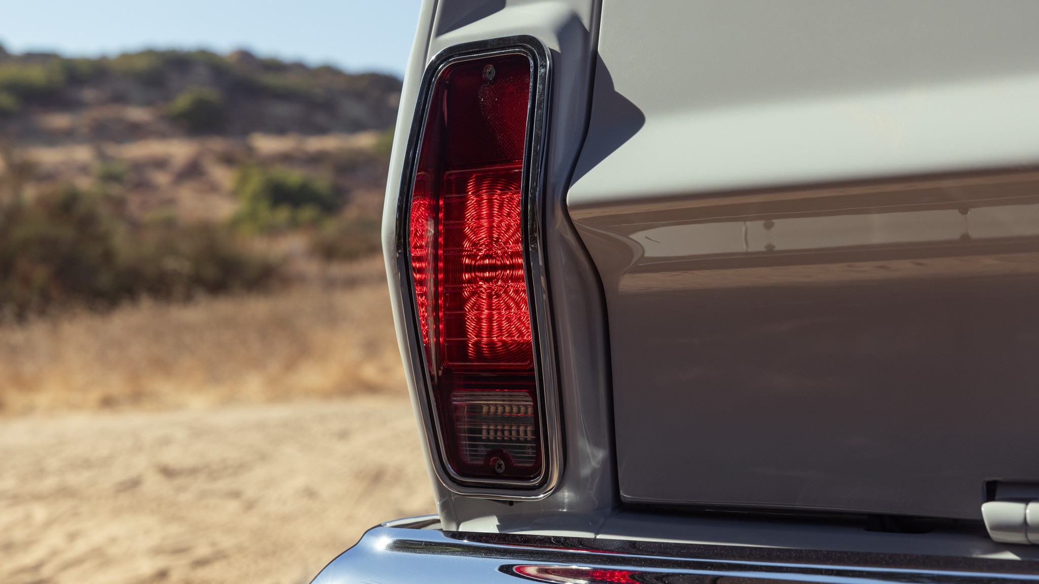 037 2024 ICON Jeep Cherokee