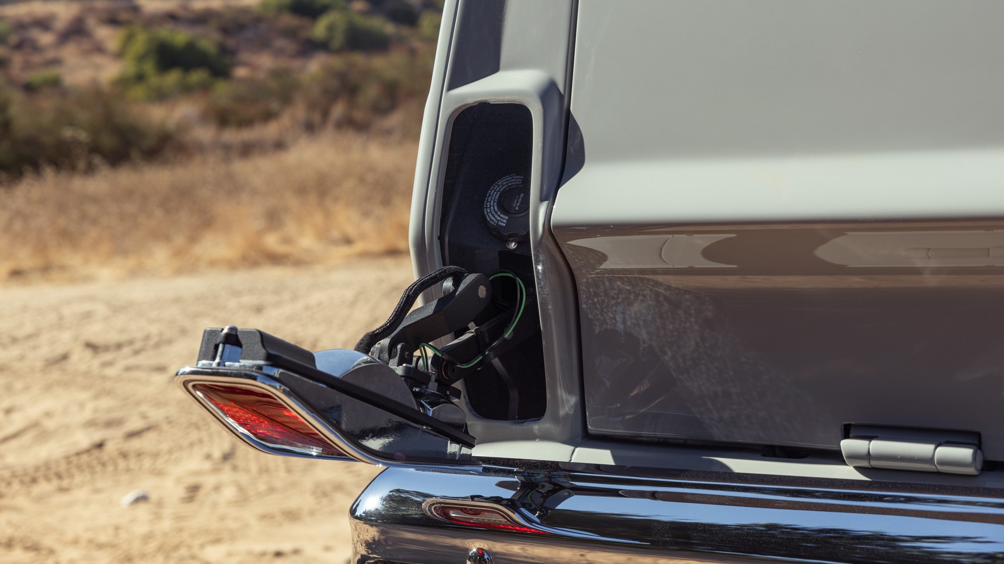 038 2024 ICON Jeep Cherokee