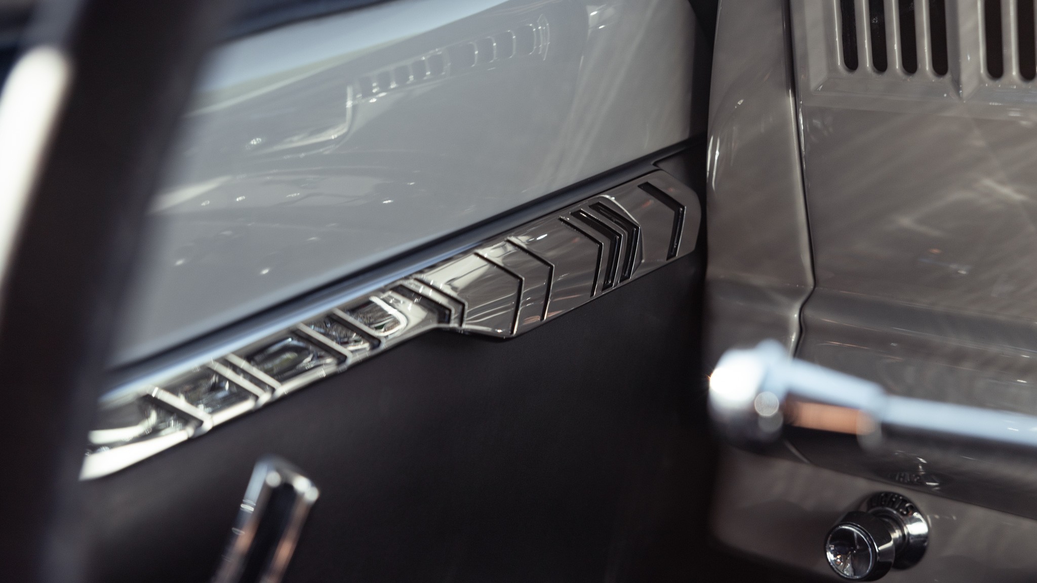 053 2024 ICON Jeep Cherokee