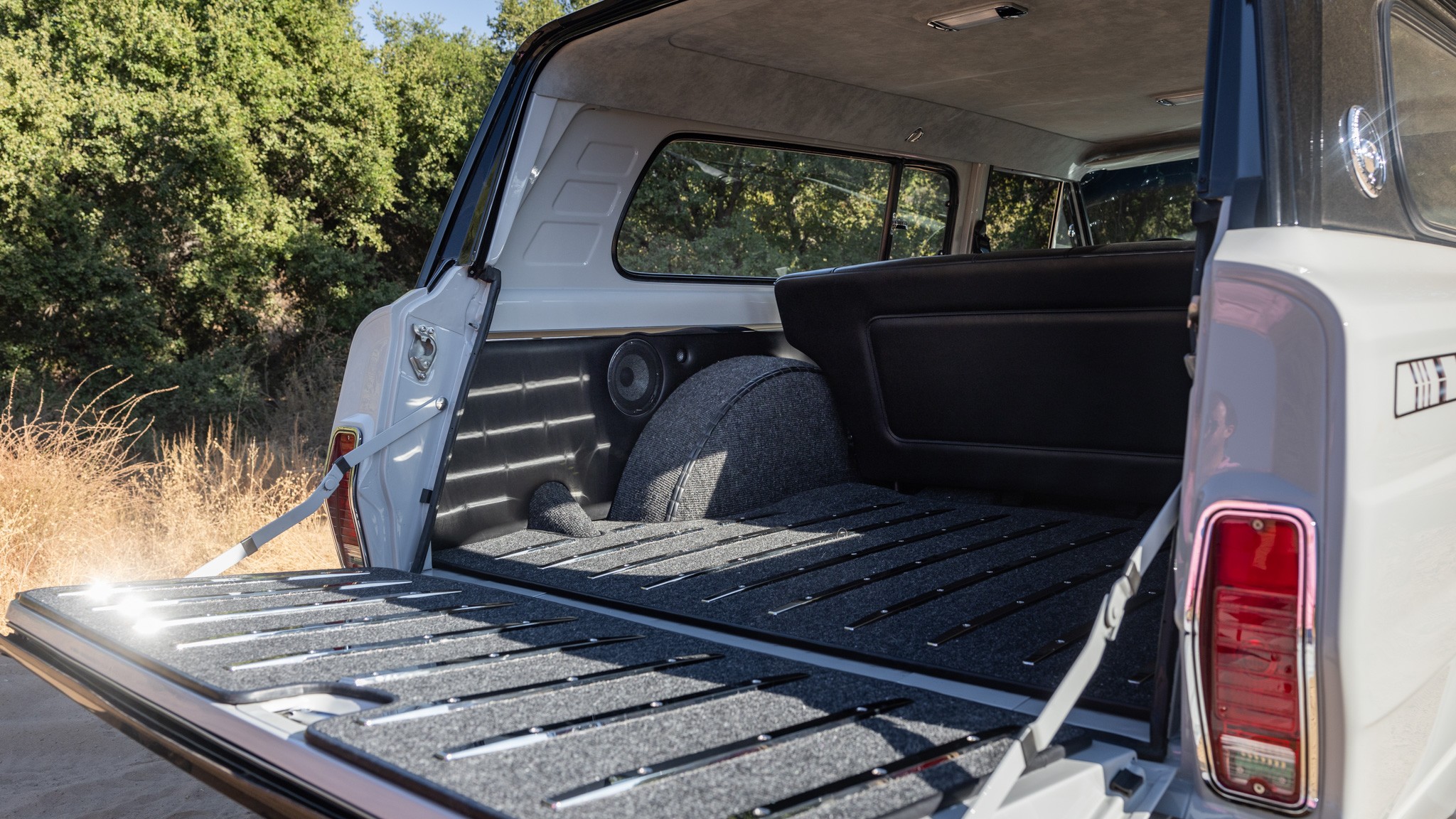 063 2024 ICON Jeep Cherokee