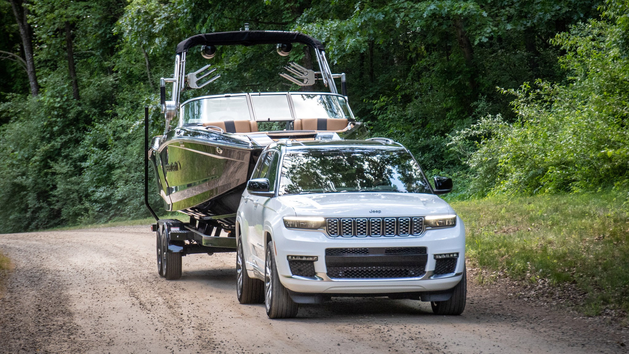 3 2025 Jeep Grand Cherokee L front view