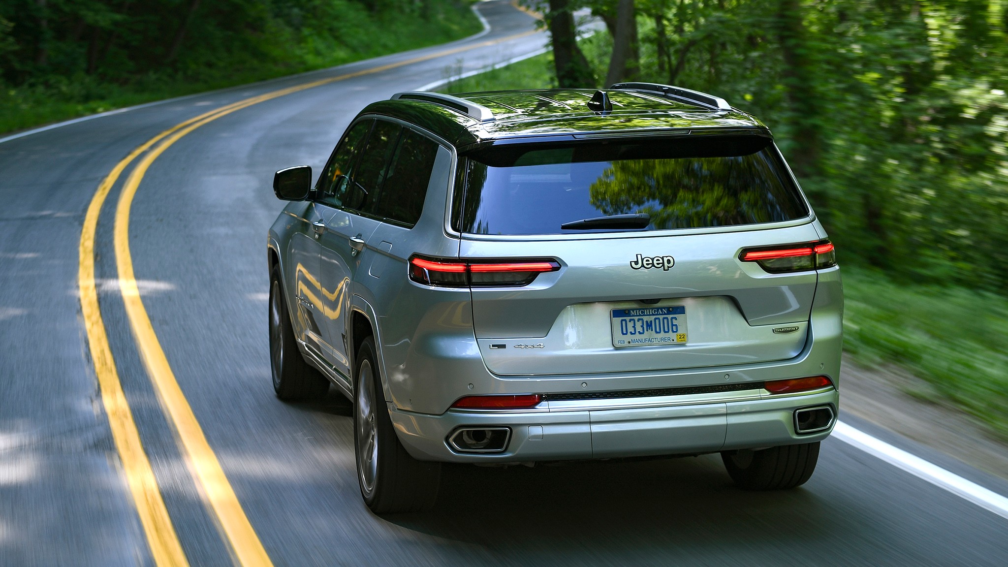 19 2025 Jeep Grand Cherokee L rear view