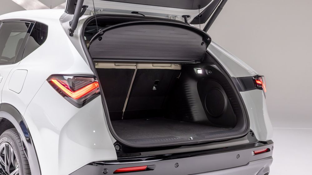 032 2025 Acura ADX trunk