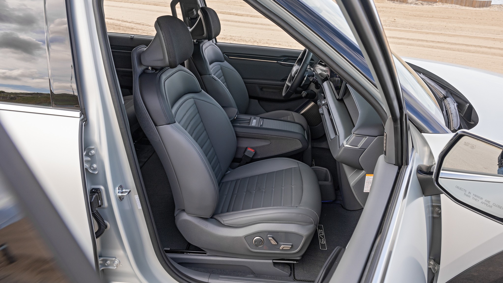 021 2025 Kia EV9 AWD interior