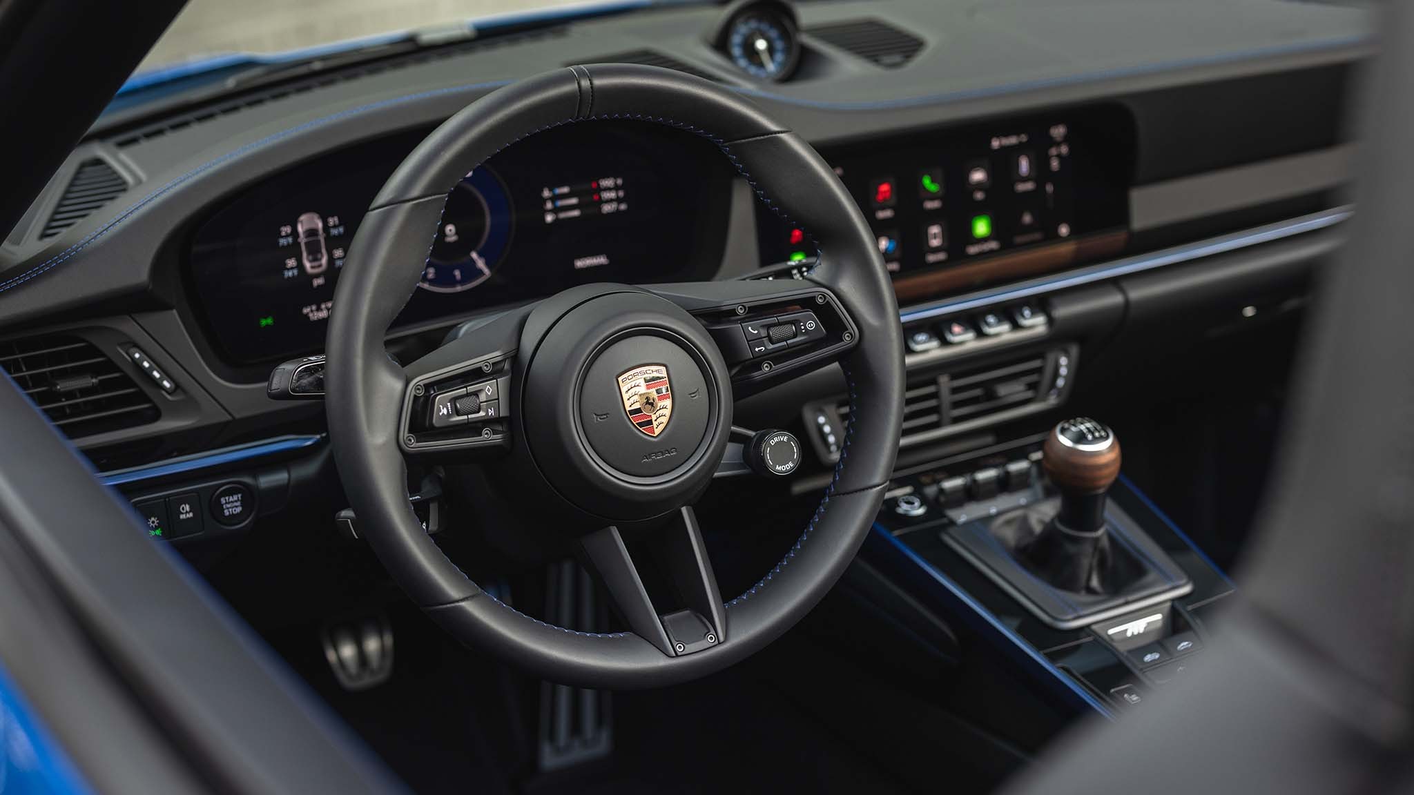 019 2025 porsche 911 carrera t steering wheel