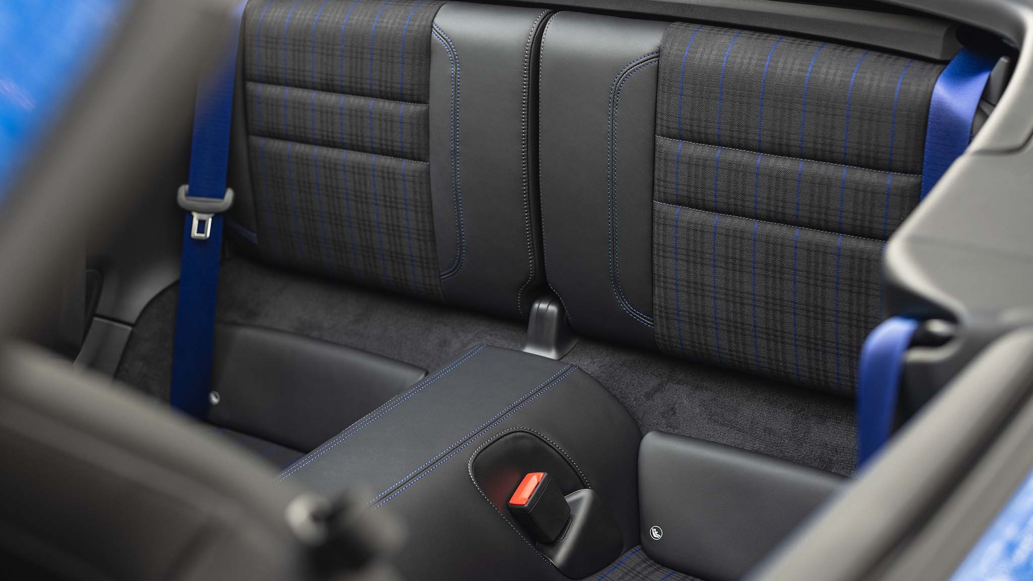 024 2025 porsche 911 carrera t