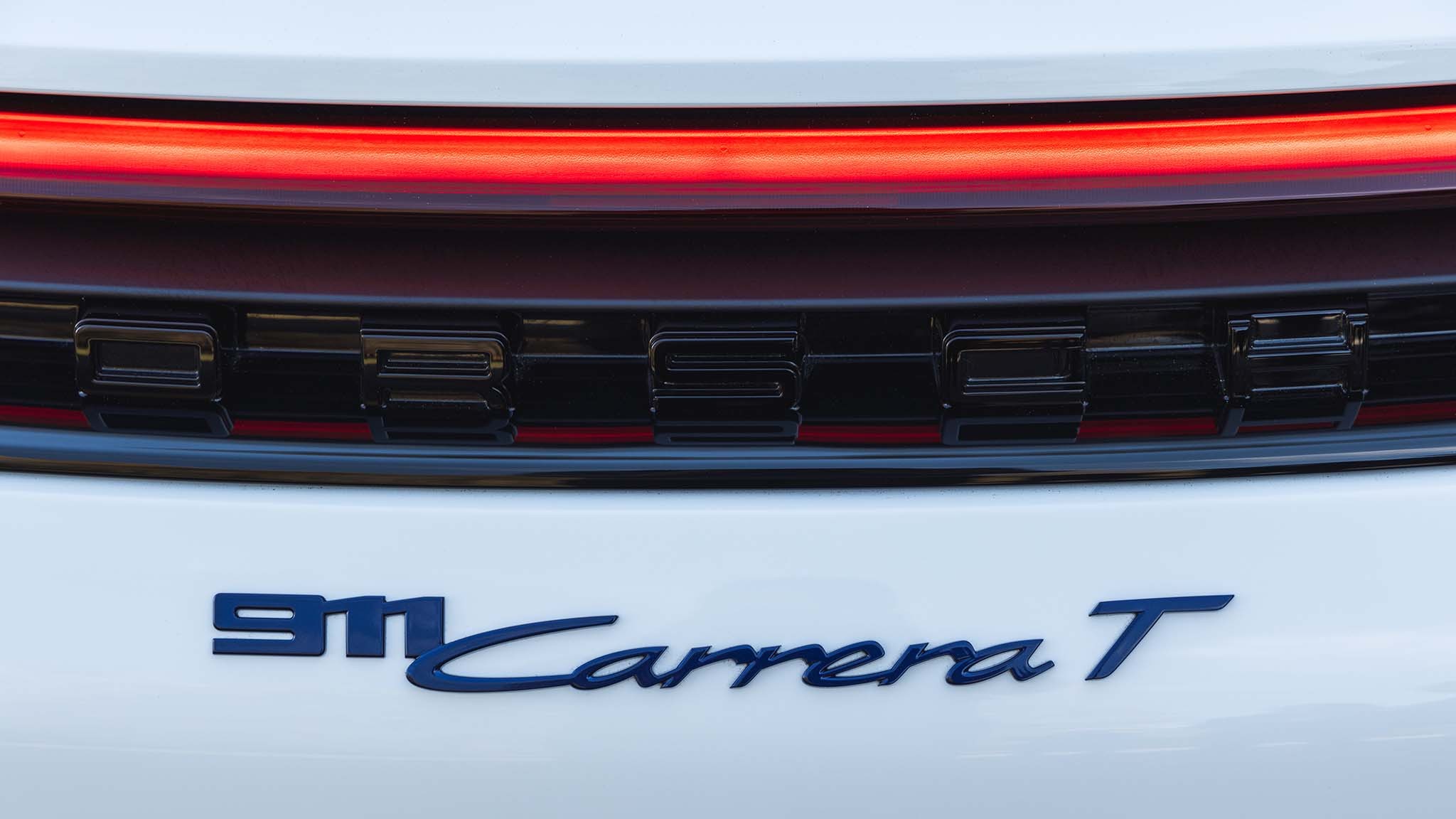 042 2025 porsche 911 carrera t