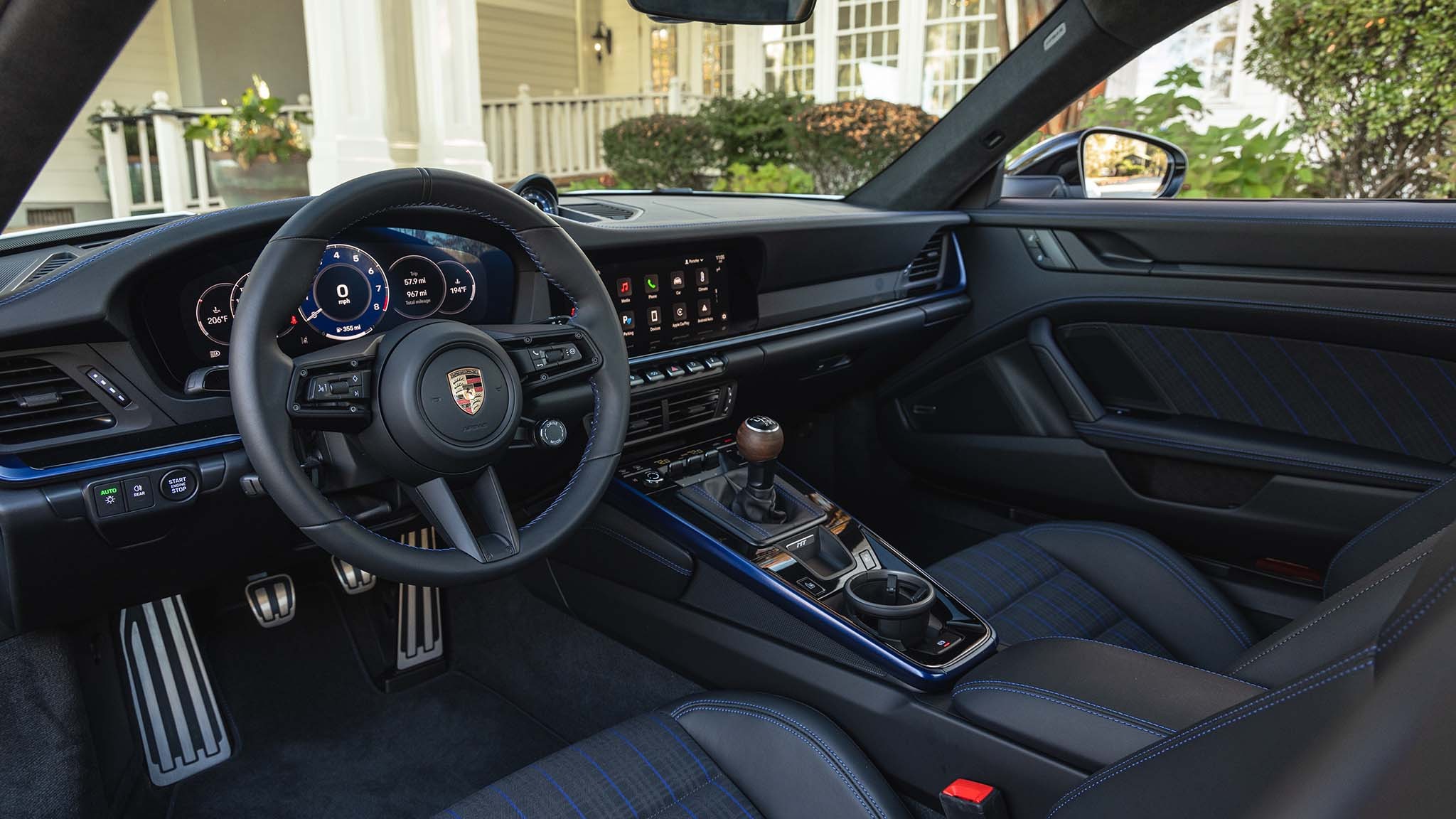 043 2025 porsche 911 carrera t