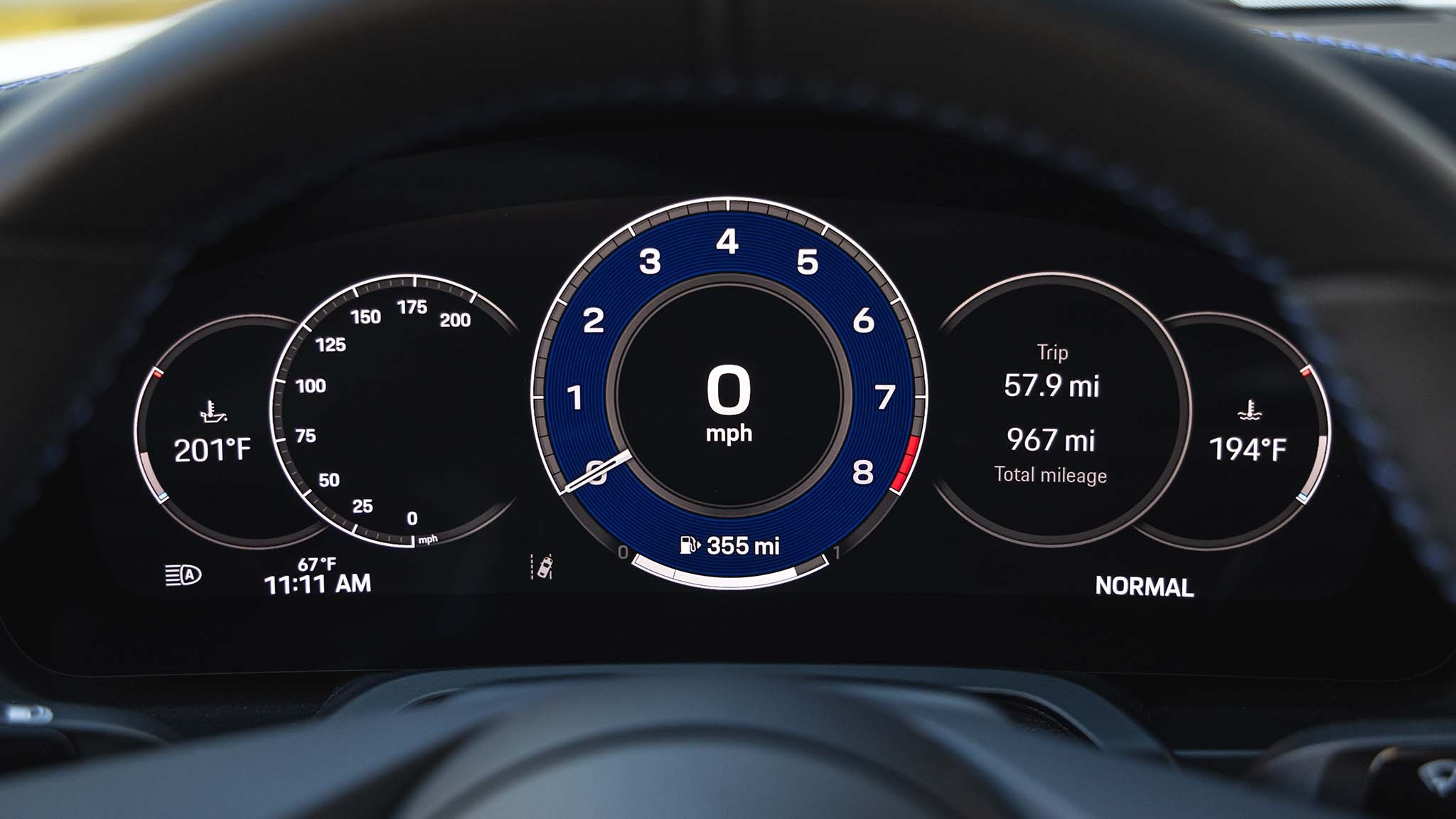 044 2025 porsche 911 carrera t dash