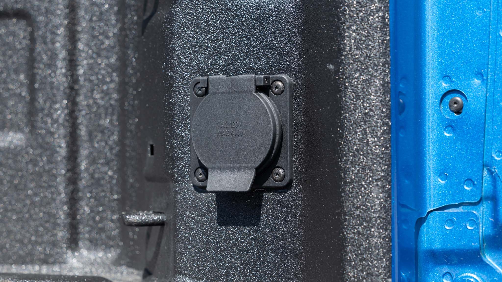 011 2024 Chevrolet Silverado ZR2 Outlet