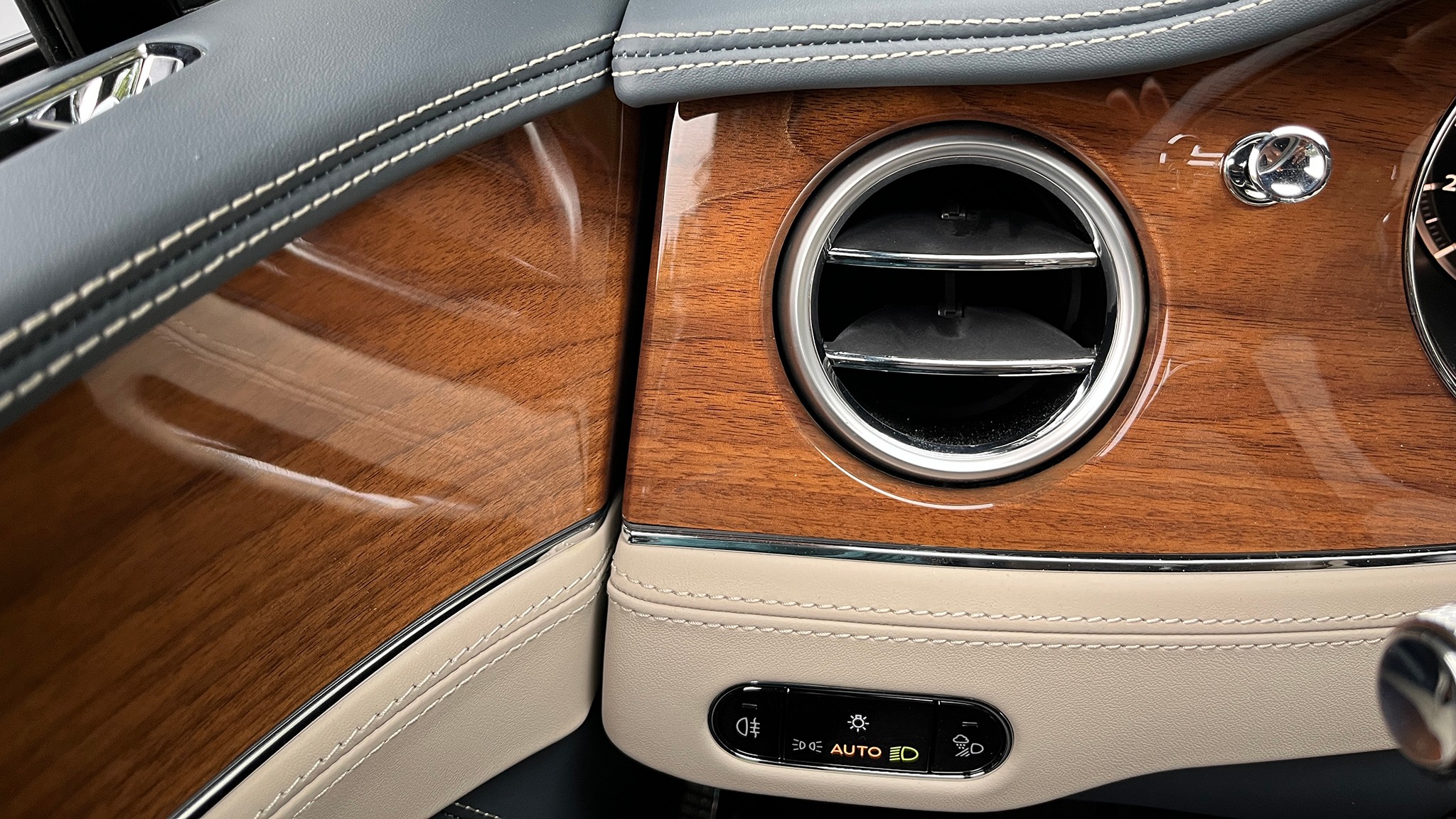 28 Bentley wood veneers